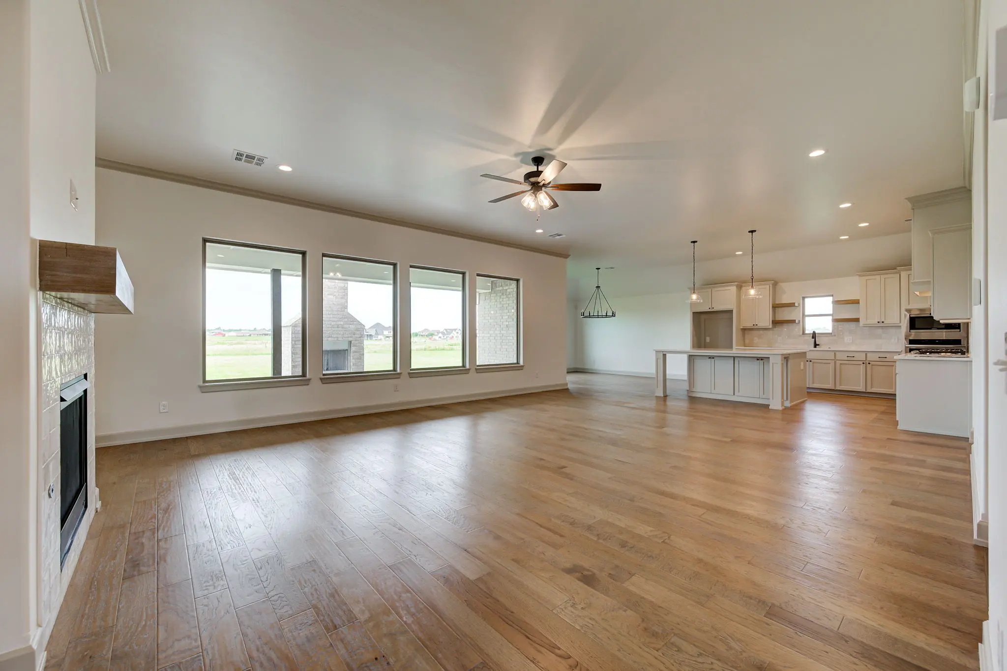 Finns Point Estate - Interior Photo 4