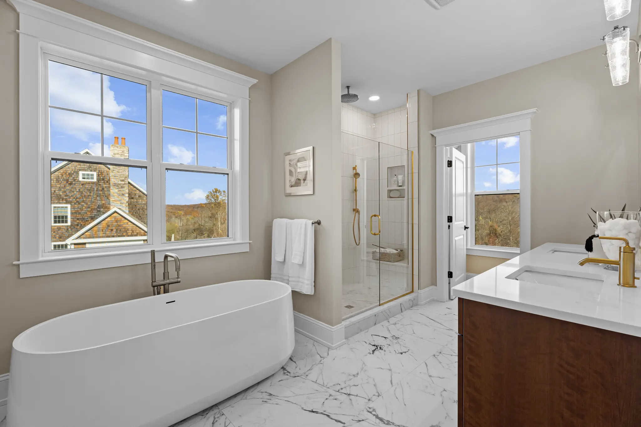 Ashford - Interior Photo 15