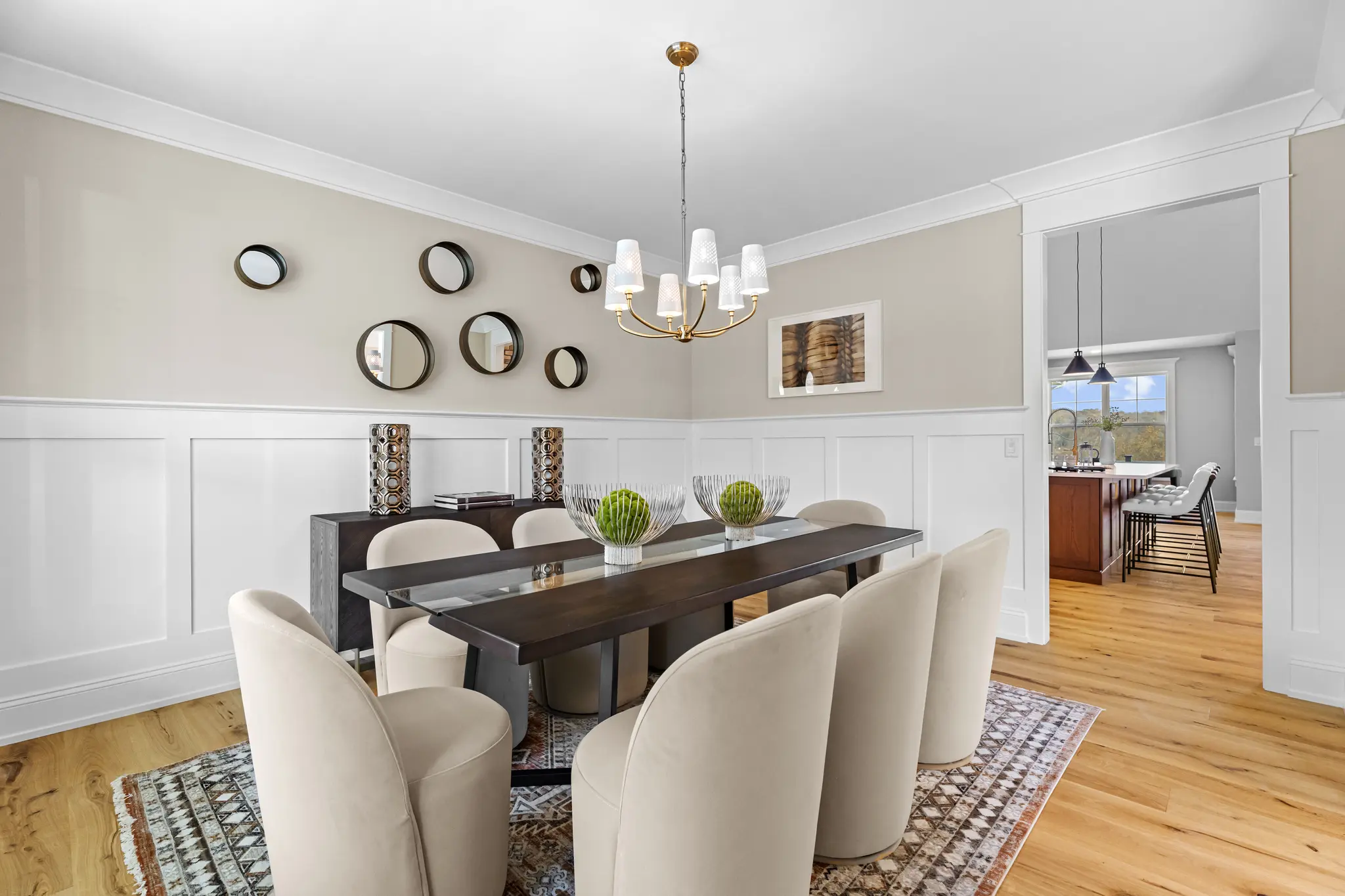 Ashford - Interior Photo 4