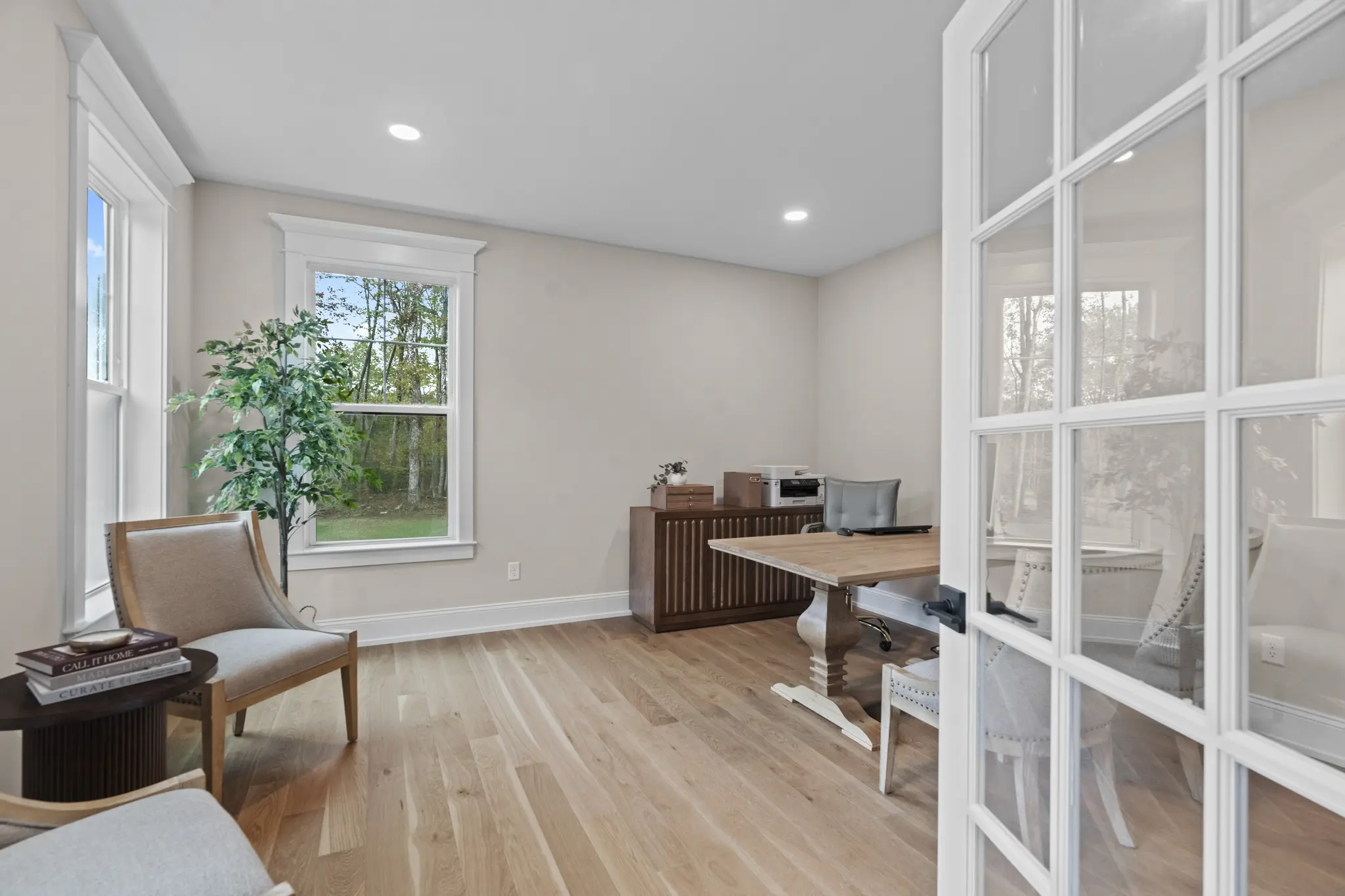 Lillinonah - Interior Photo 6
