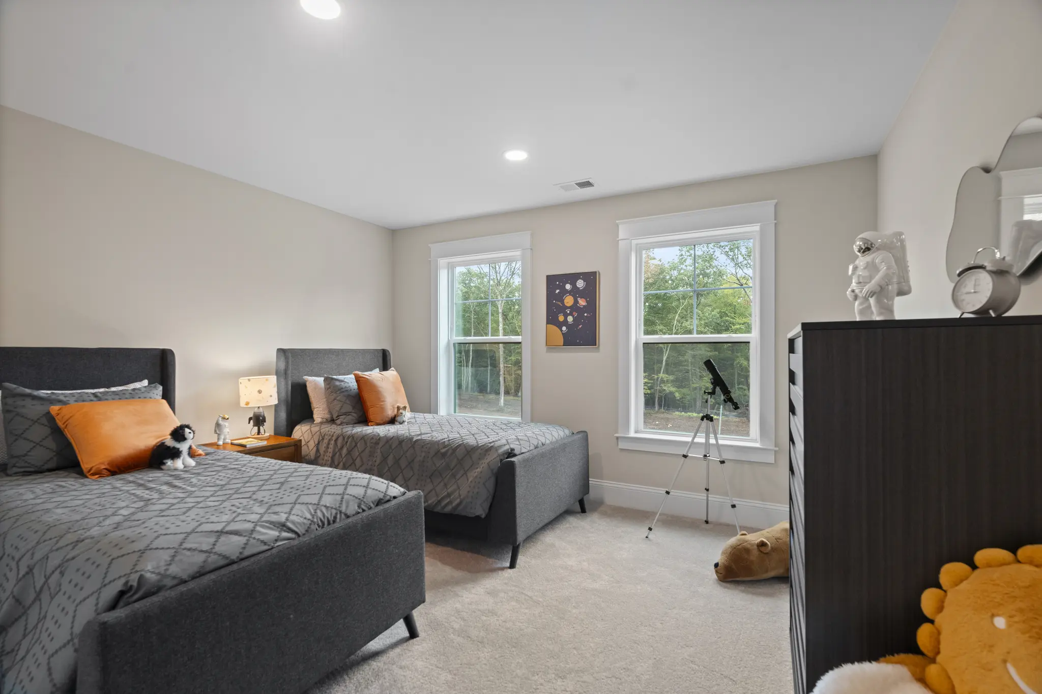 Lillinonah - Interior Photo 32