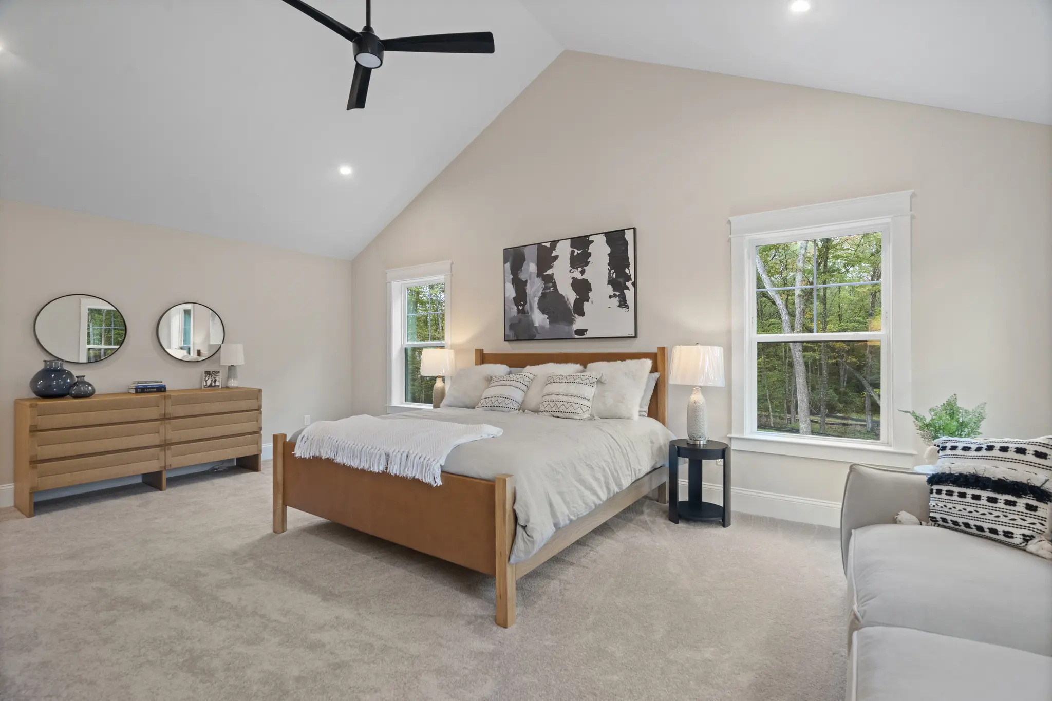 Lillinonah - Interior Photo 37