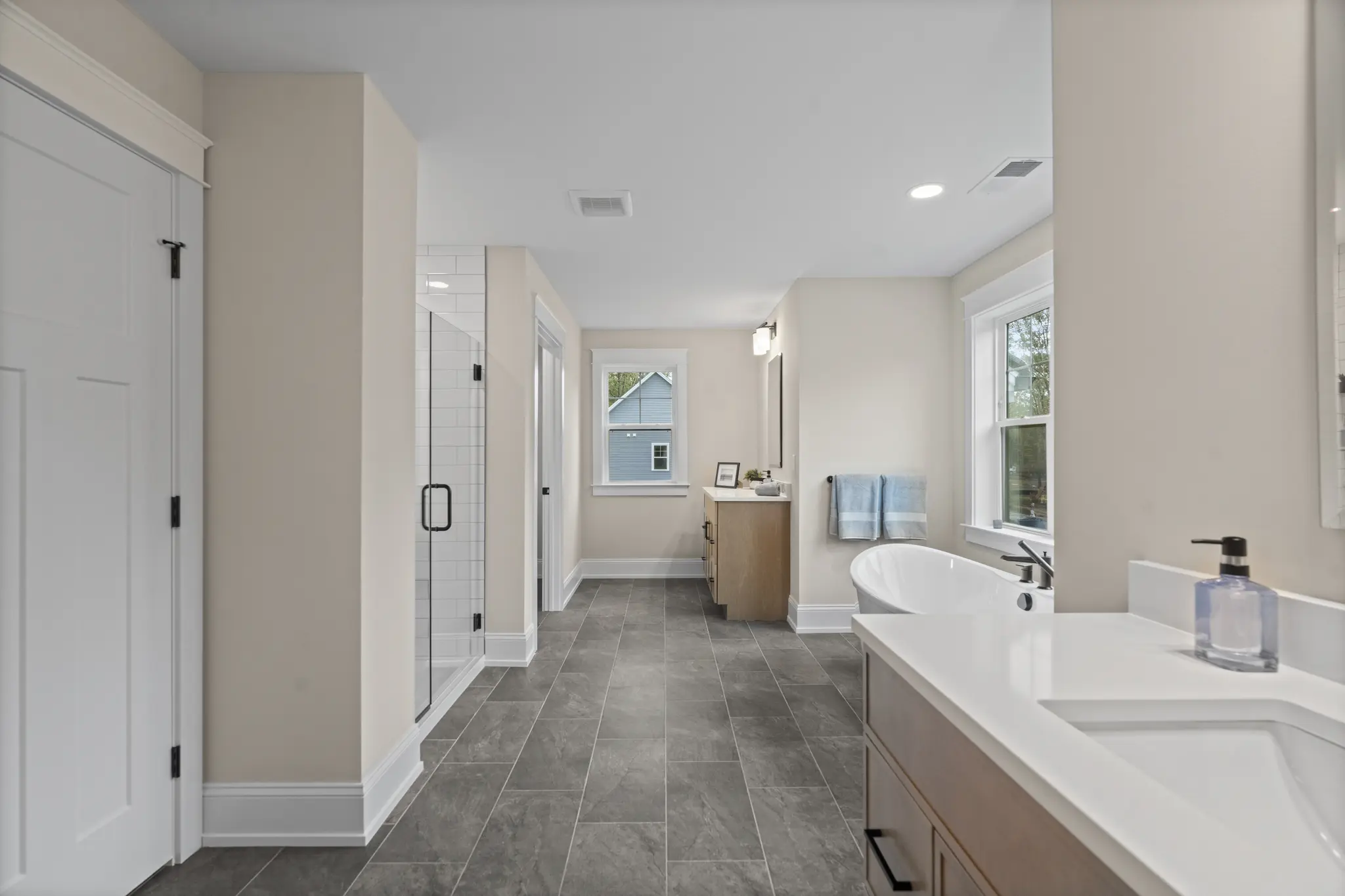 Lillinonah - Interior Photo 41