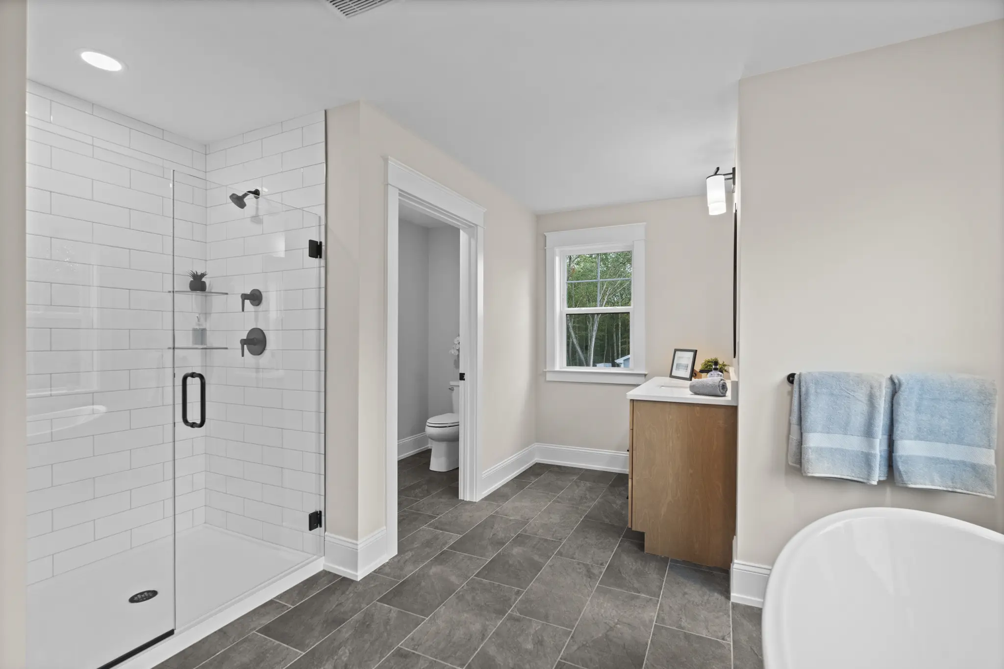 Lillinonah - Interior Photo 43