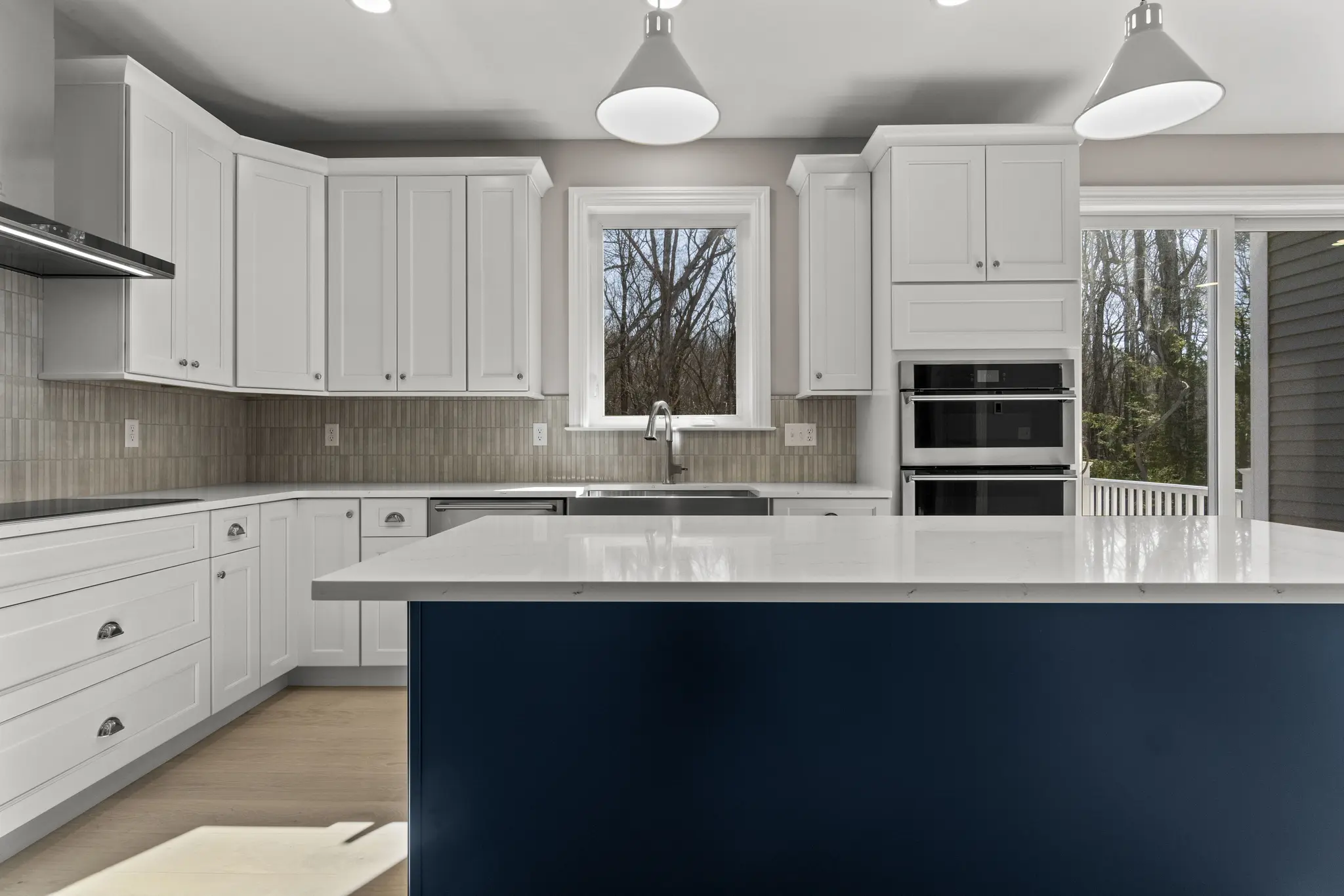 Hayward - Interior Photo 11