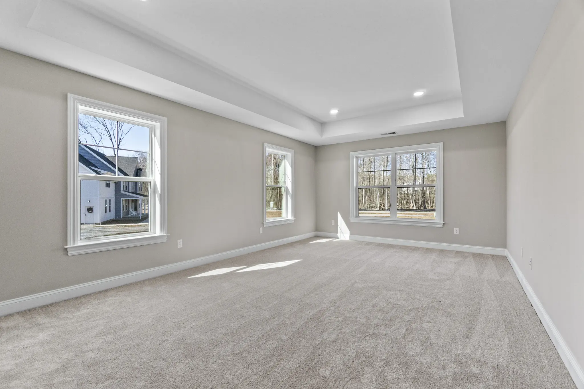 Hayward - Interior Photo 16