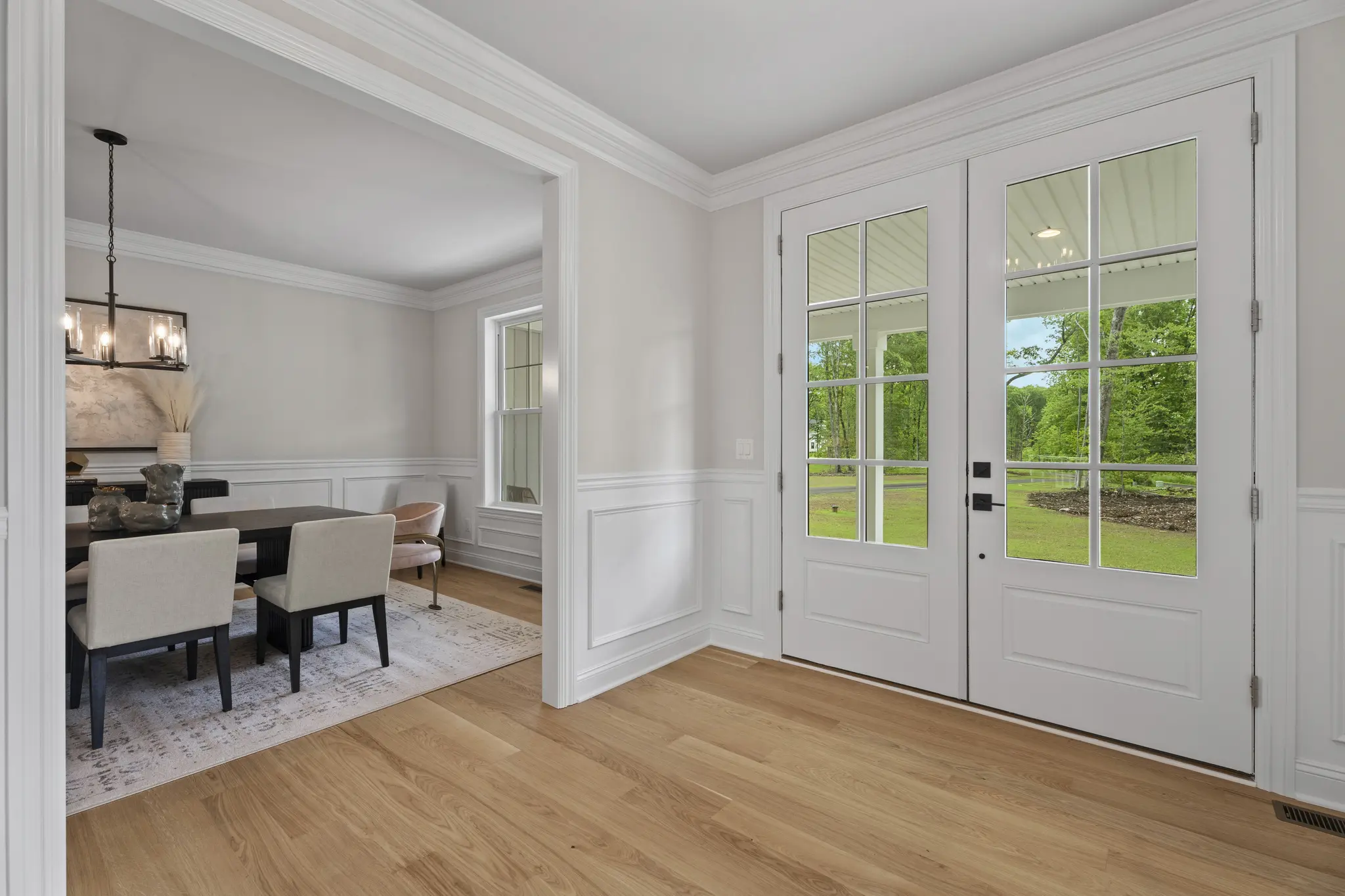 Highland - Interior Photo 4