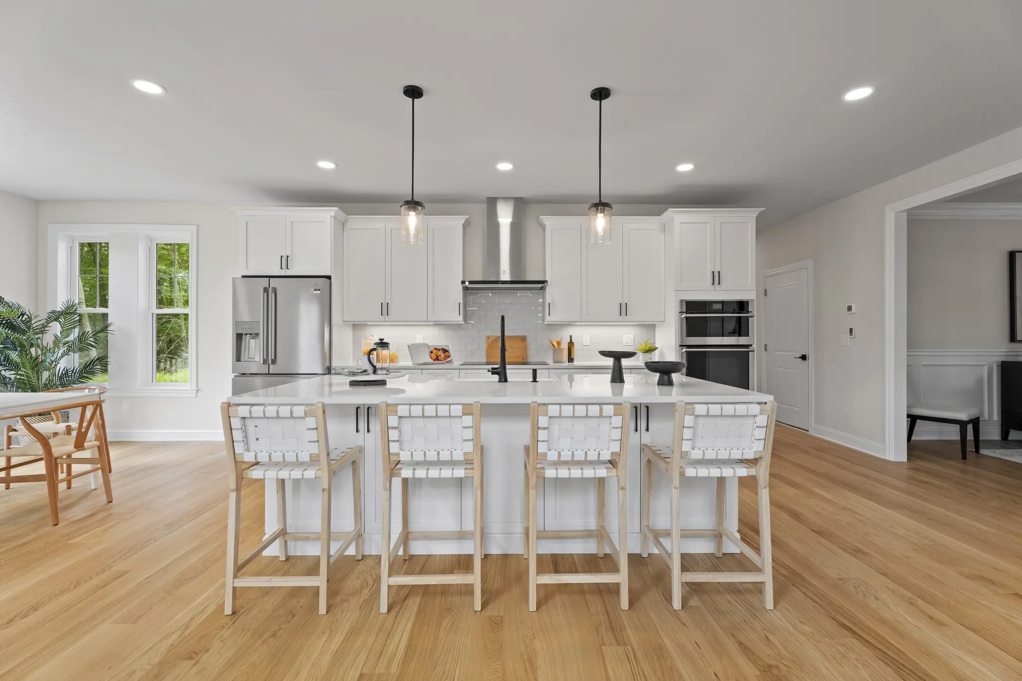 Highland - Interior Photo 16