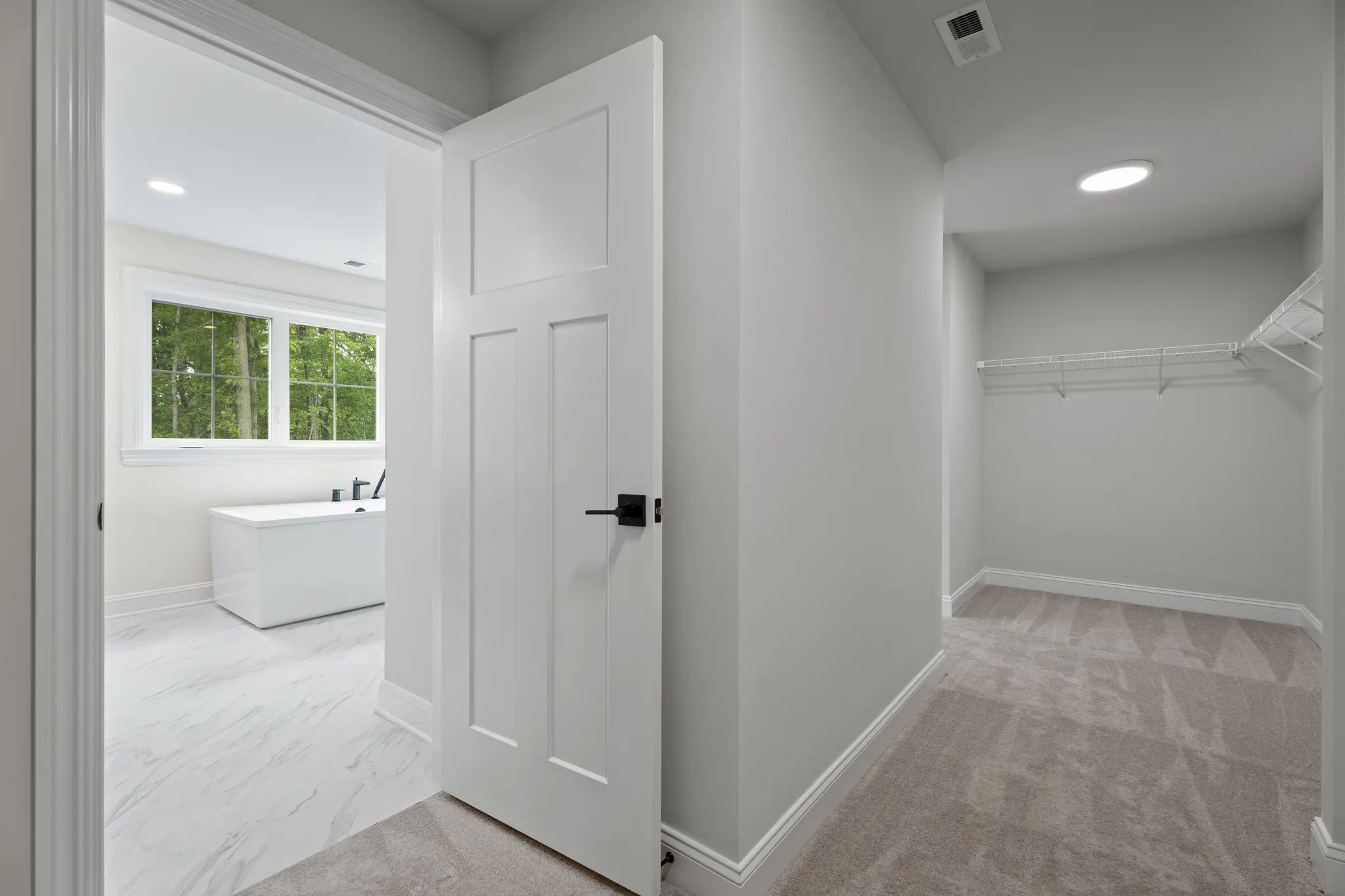 Highland - Interior Photo 40