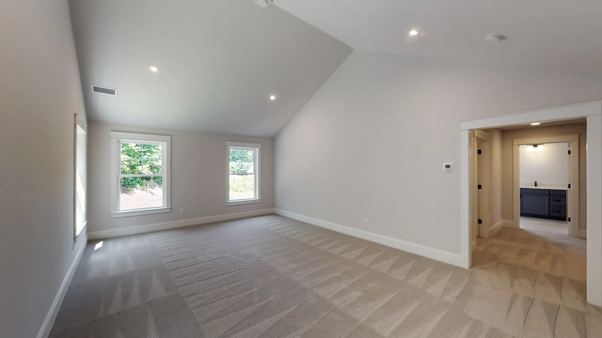 Lillinonah - Interior Photo 9