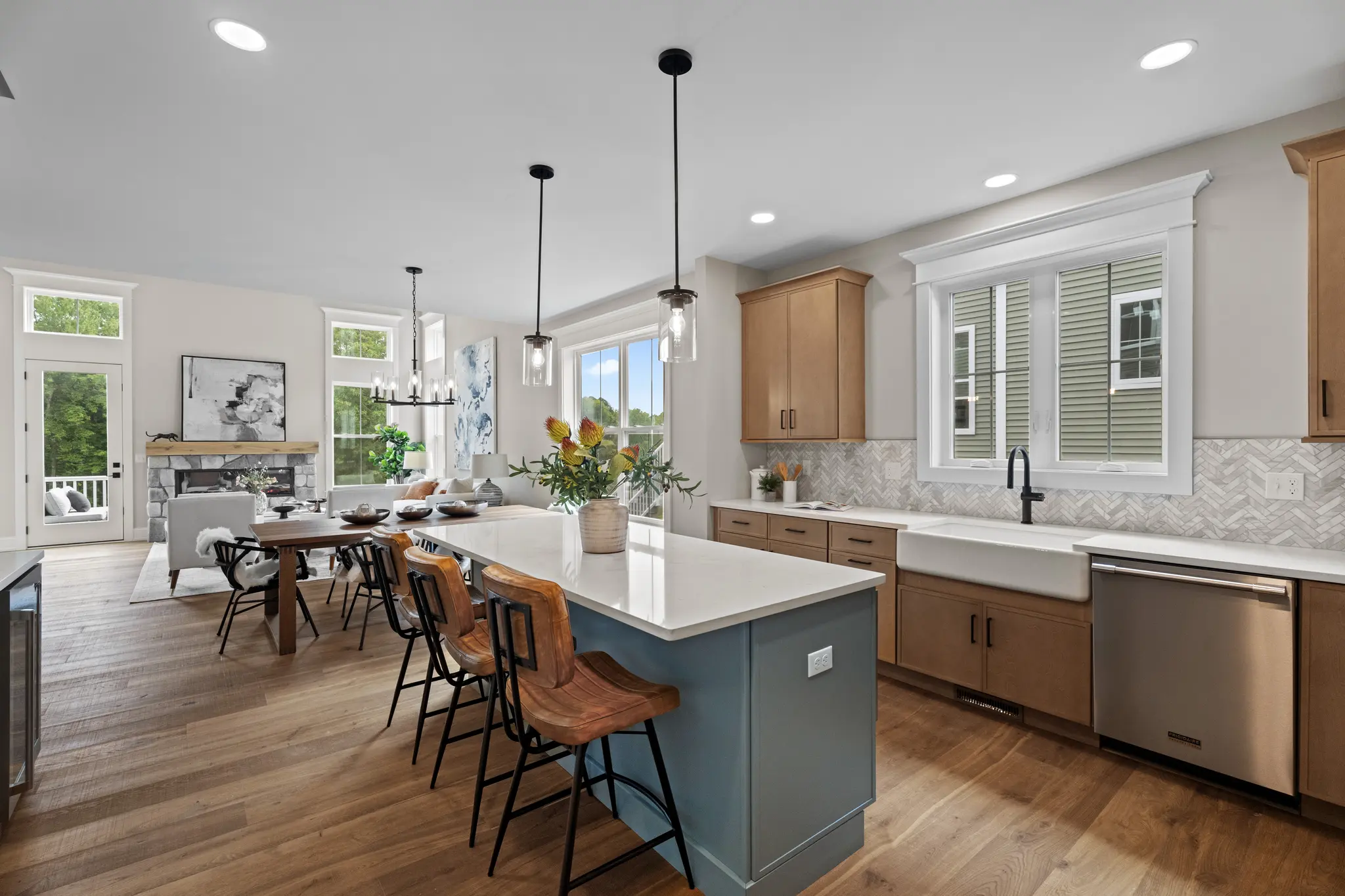 Carriage Home - Interior Photo 6