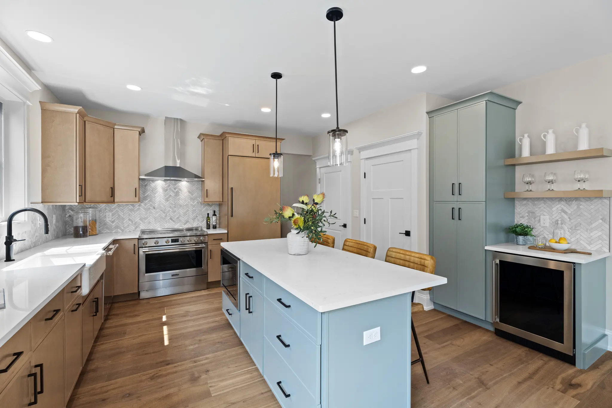 Carriage Home - Interior Photo 8