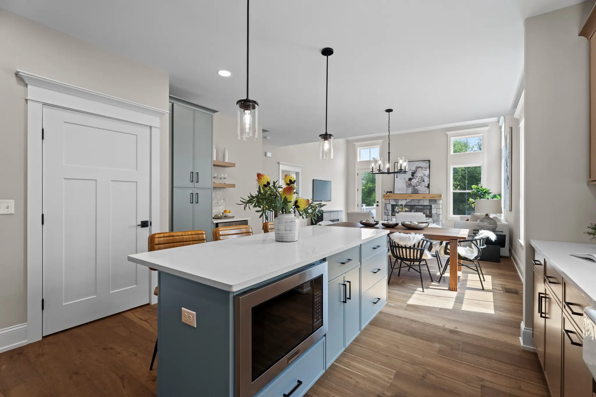 Carriage Home - Interior Photo 9