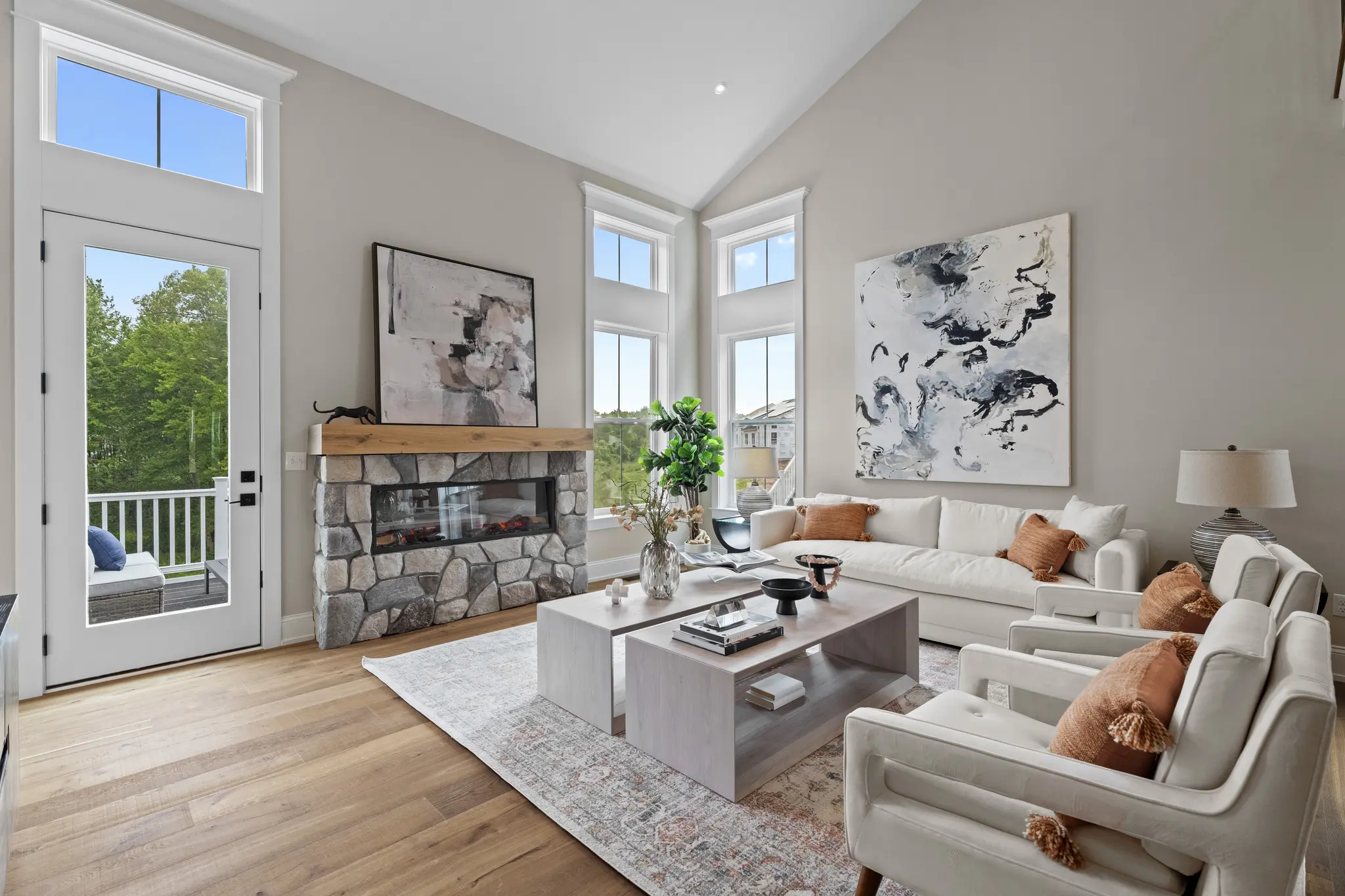 Carriage Home - Interior Photo 17