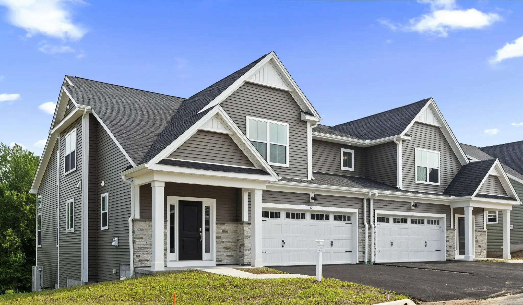 Carriage Home - Exterior Photo 2