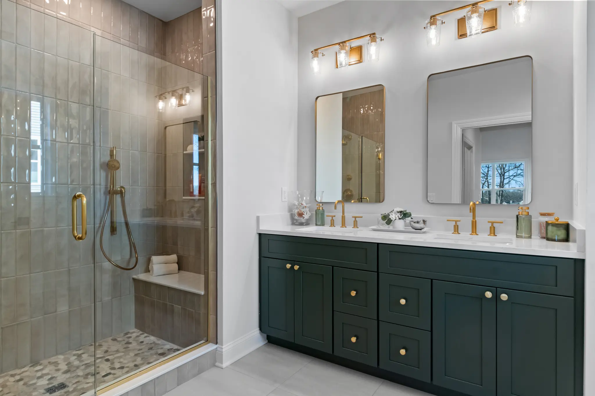 Monroe - Interior Photo 20