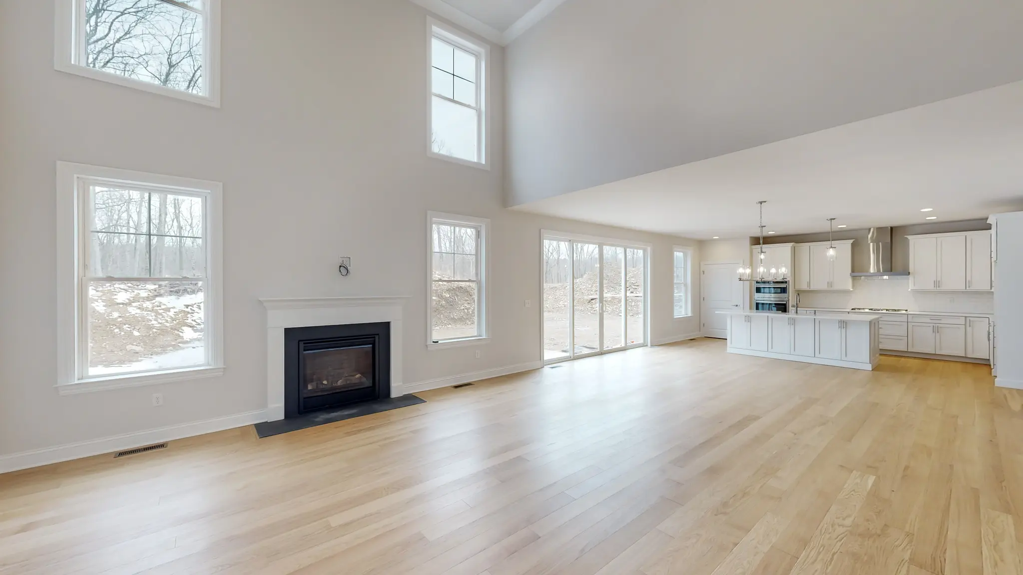 Waramaug - Interior Photo 8