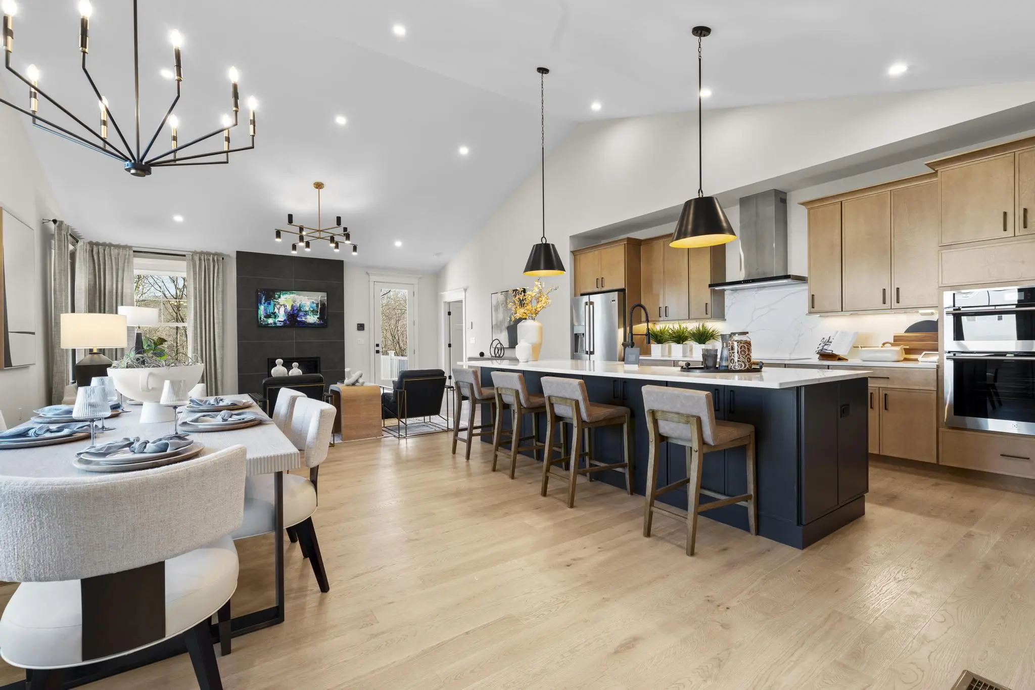 Bethpage - Interior Photo 11