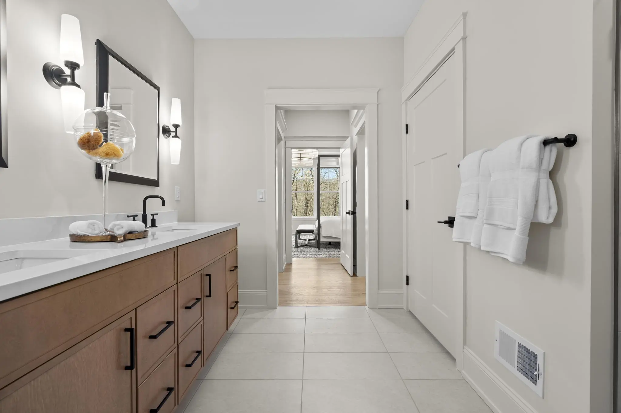 Bethpage - Interior Photo 37