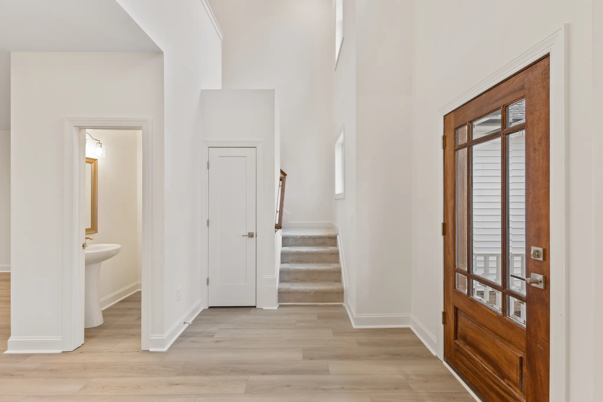 Sullivan - Interior Photo 6