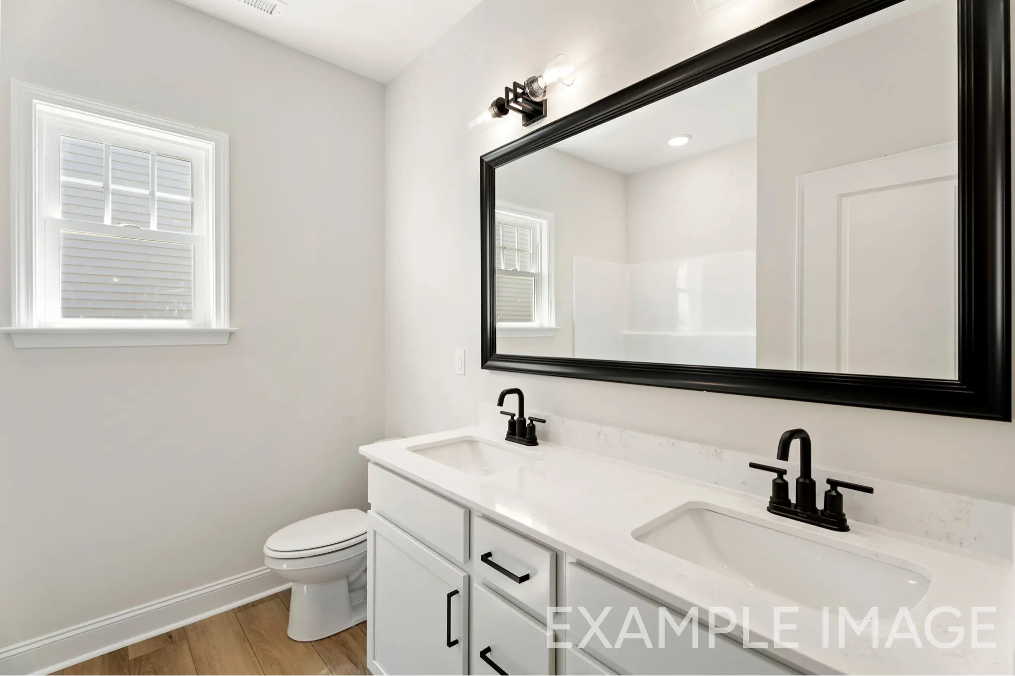 Magnolia - Interior Photo 15