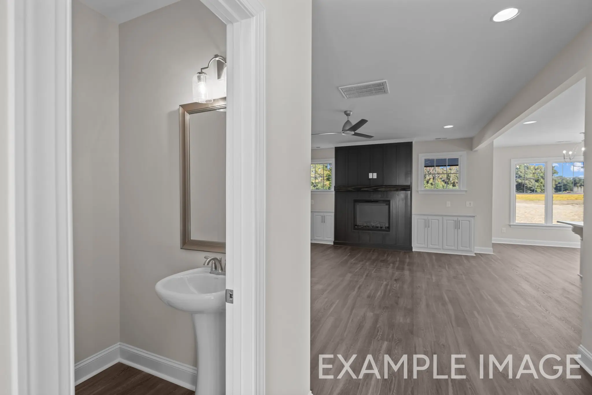 Sullivan - Interior Photo 8