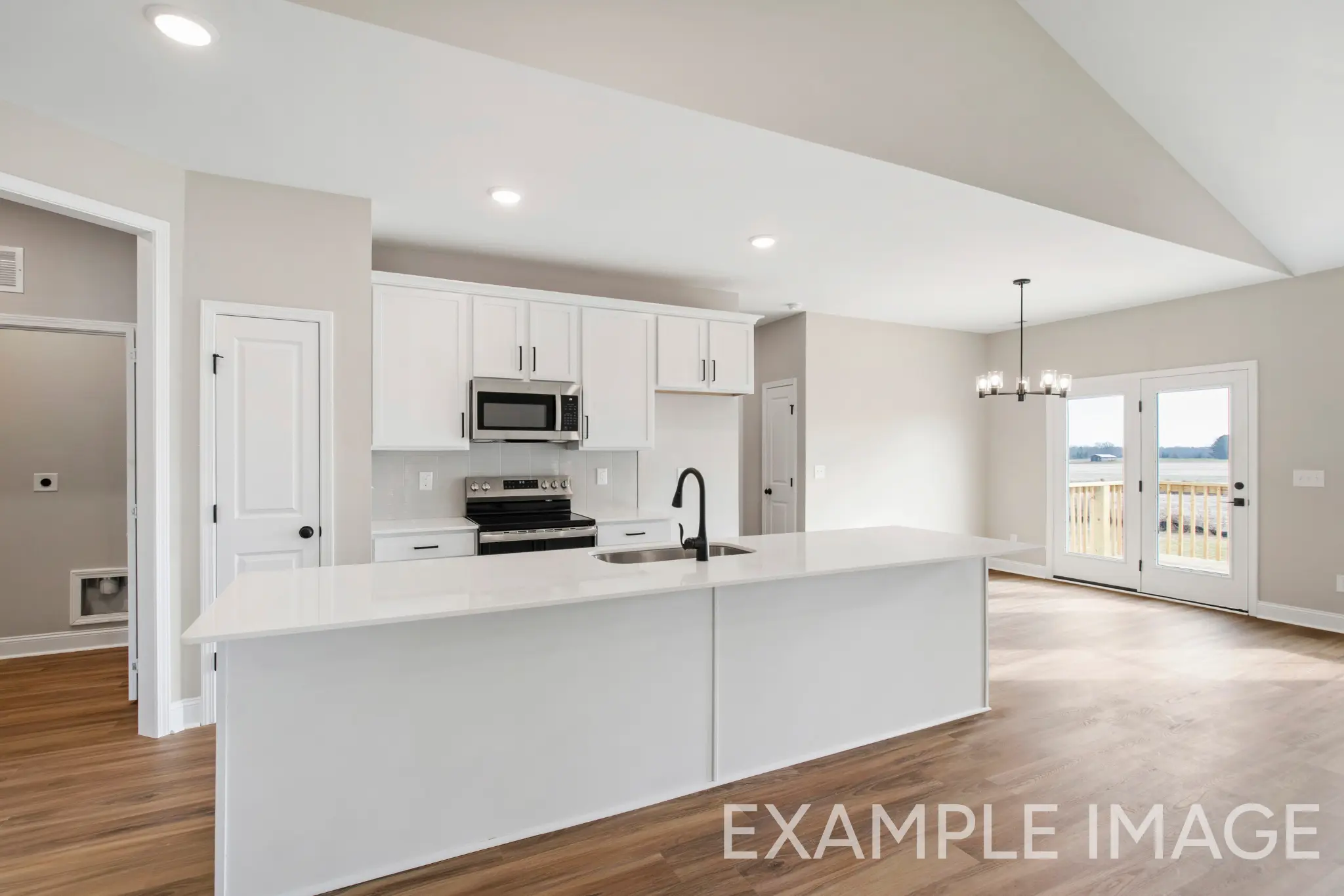 Bainbridge - Interior Photo 11