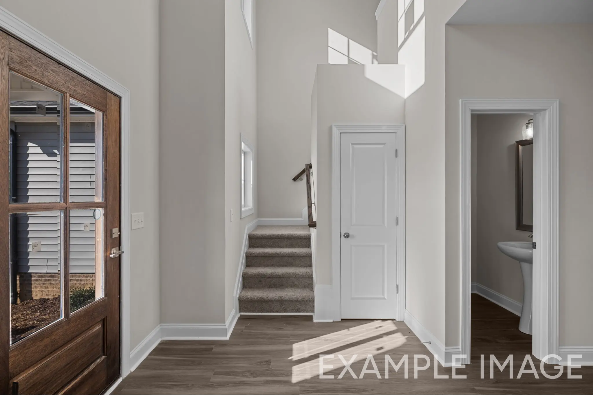 Sullivan - Interior Photo 5