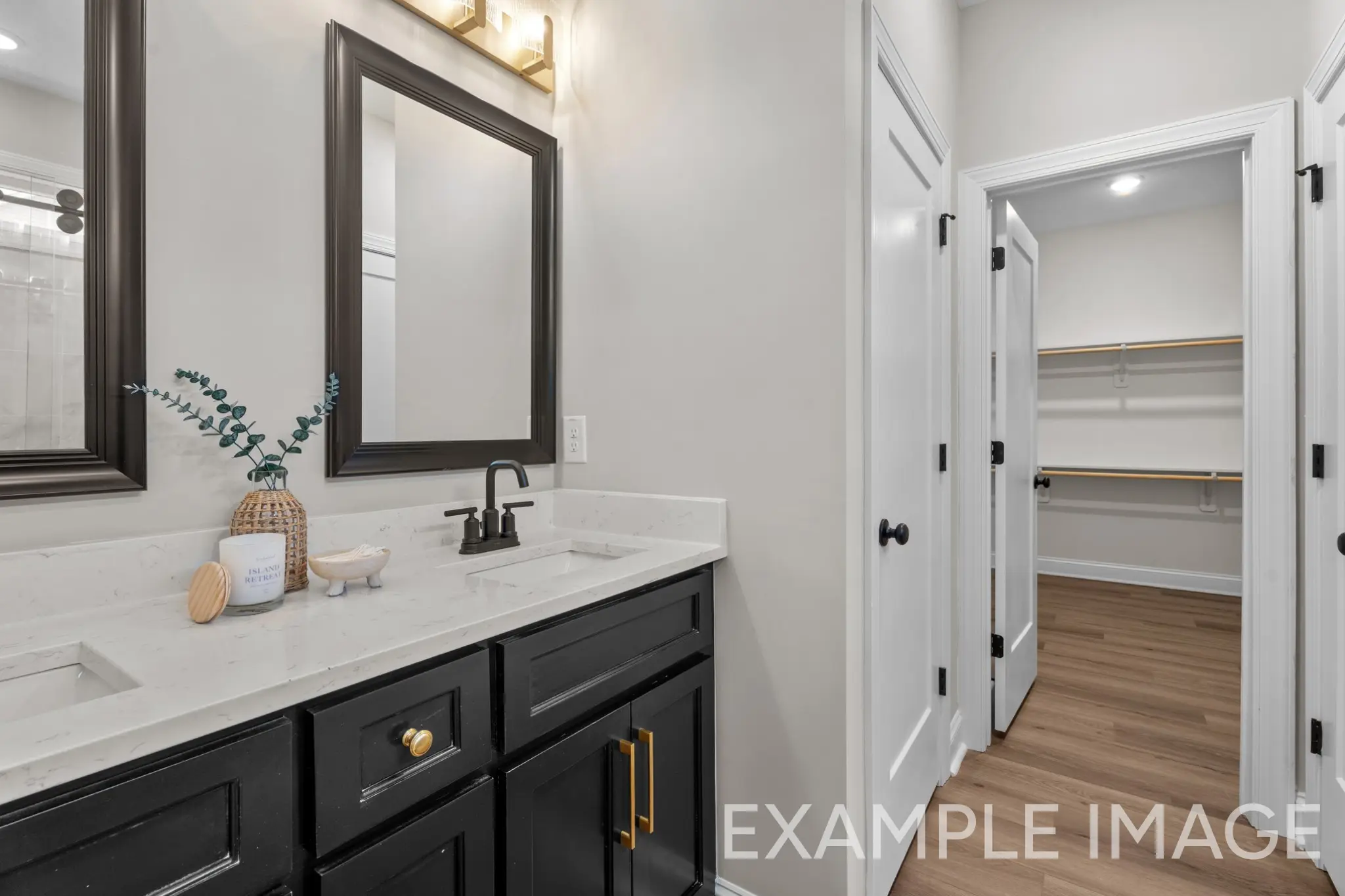 Pierce - Interior Photo 23