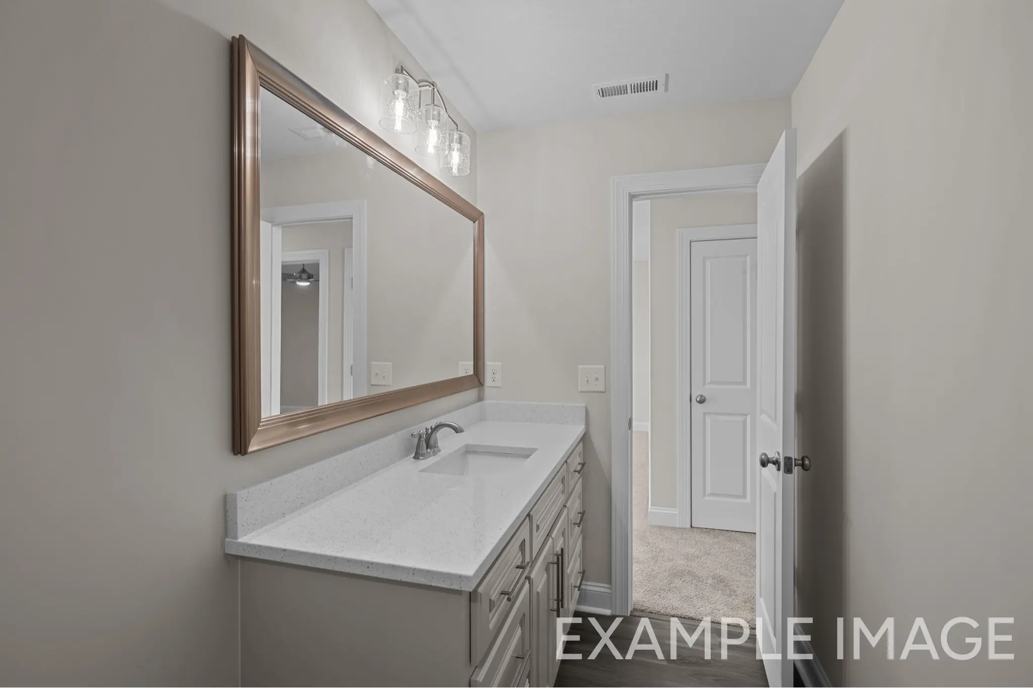 Sullivan - Interior Photo 19