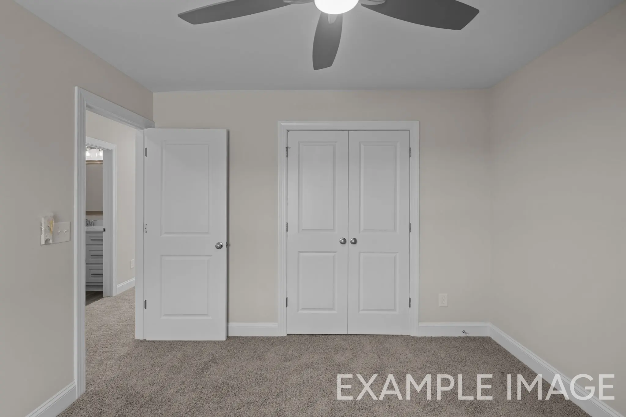 Sullivan - Interior Photo 20