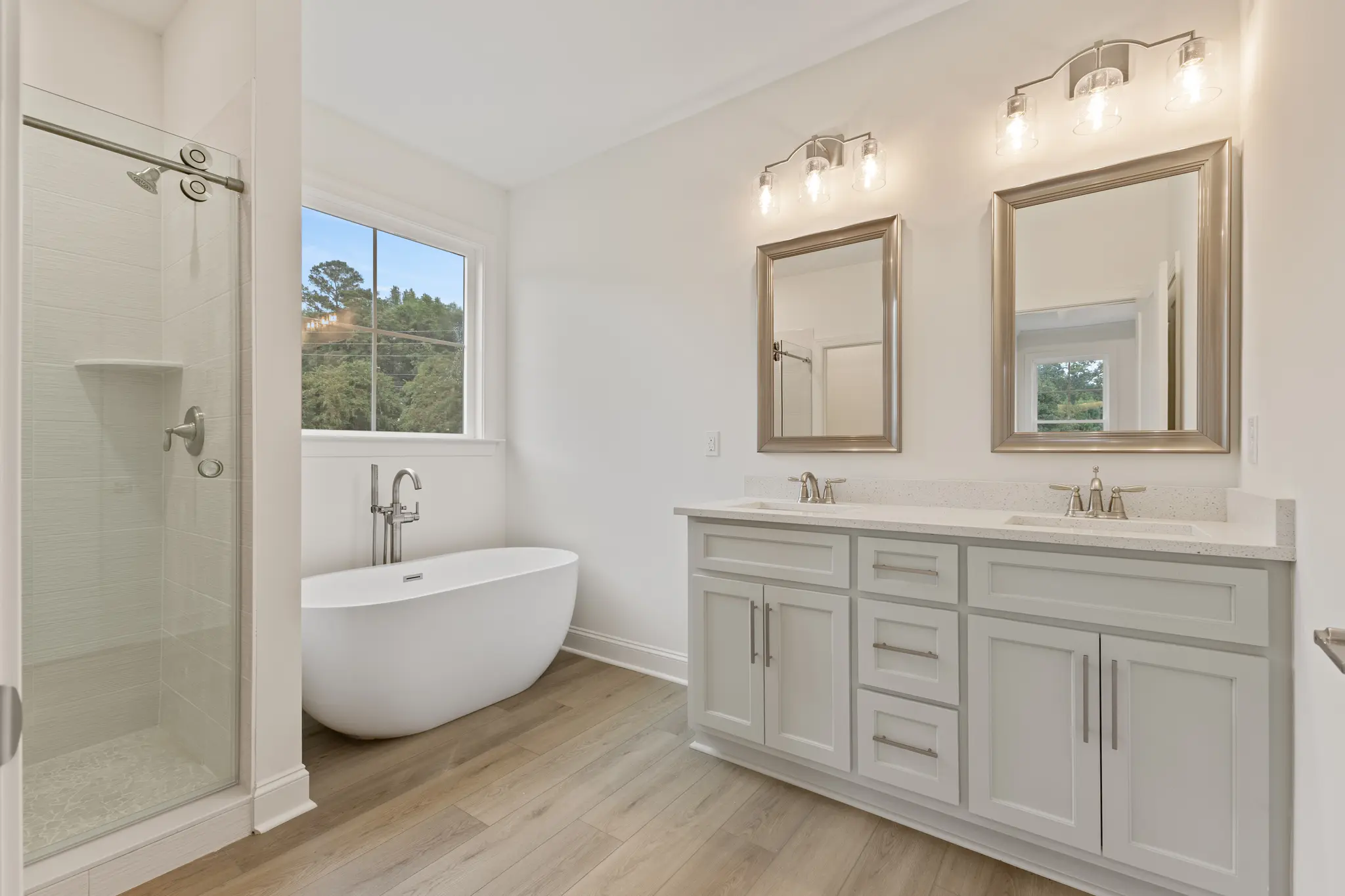 Sullivan - Interior Photo 17