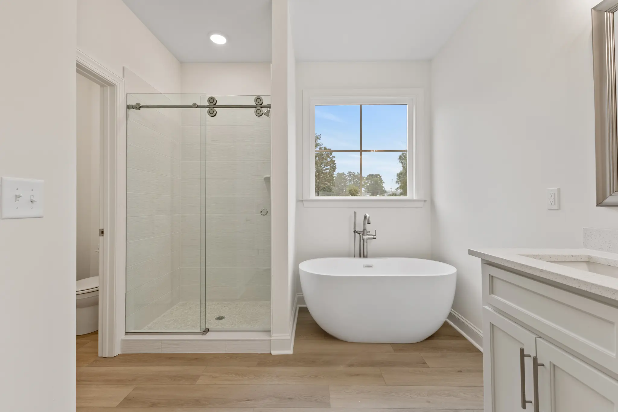 Sullivan - Interior Photo 18