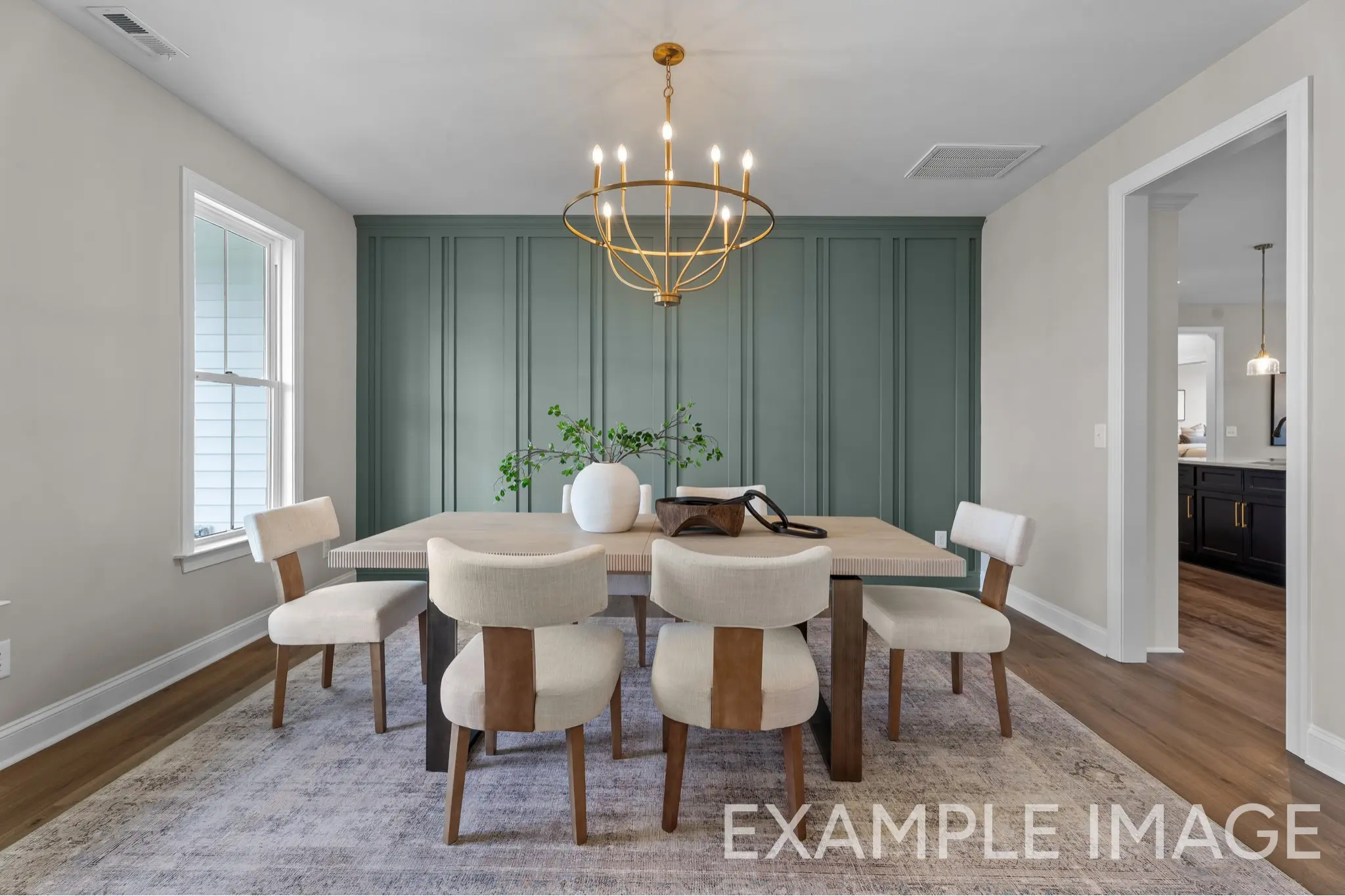 Pierce - Interior Photo 9