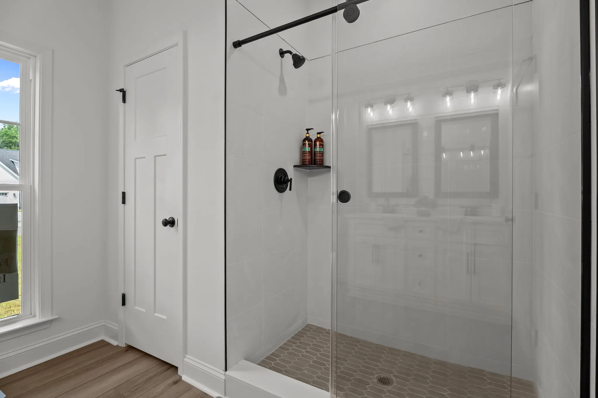 Millwood - Interior Photo 19