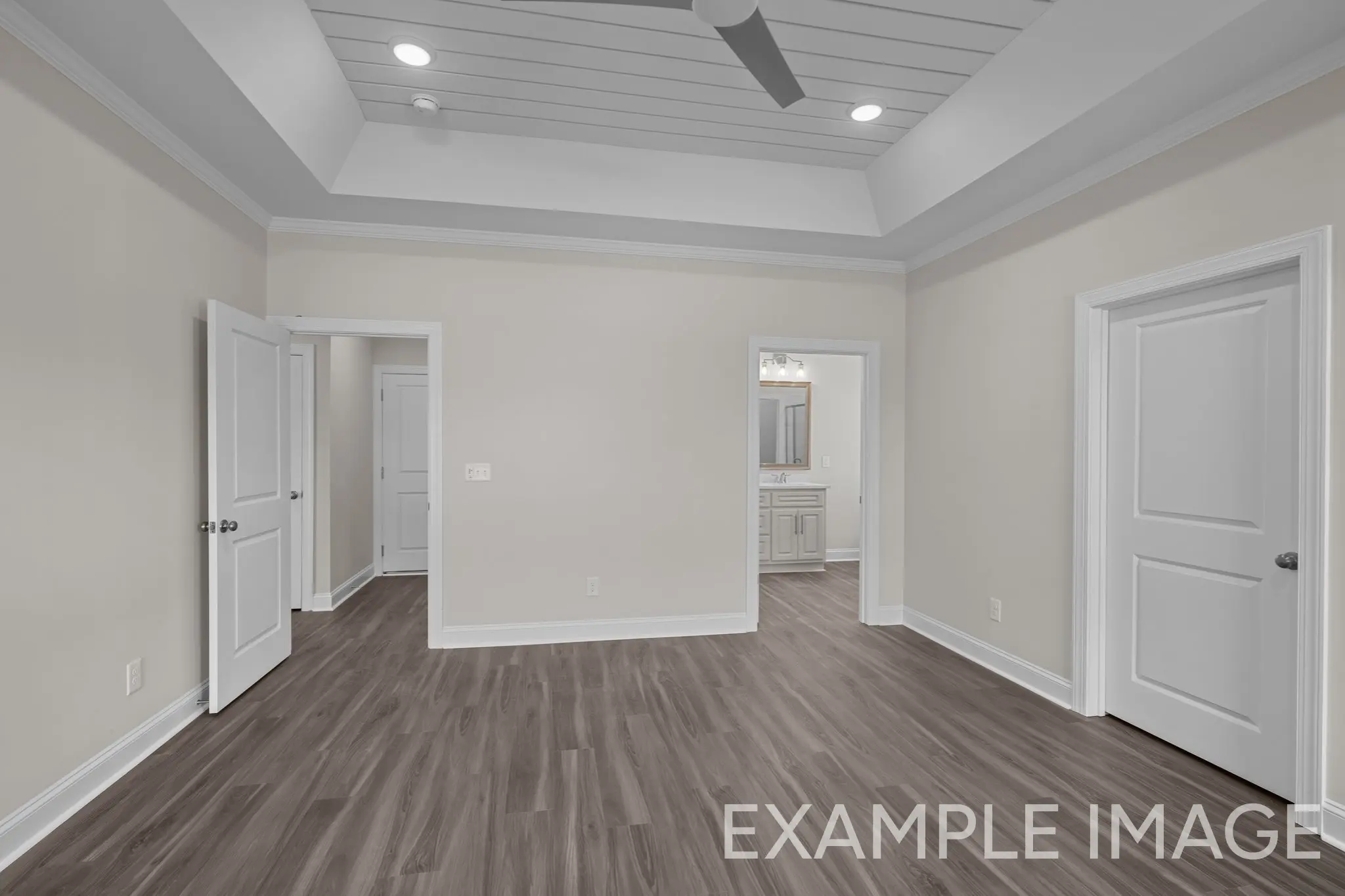 Sullivan - Interior Photo 15