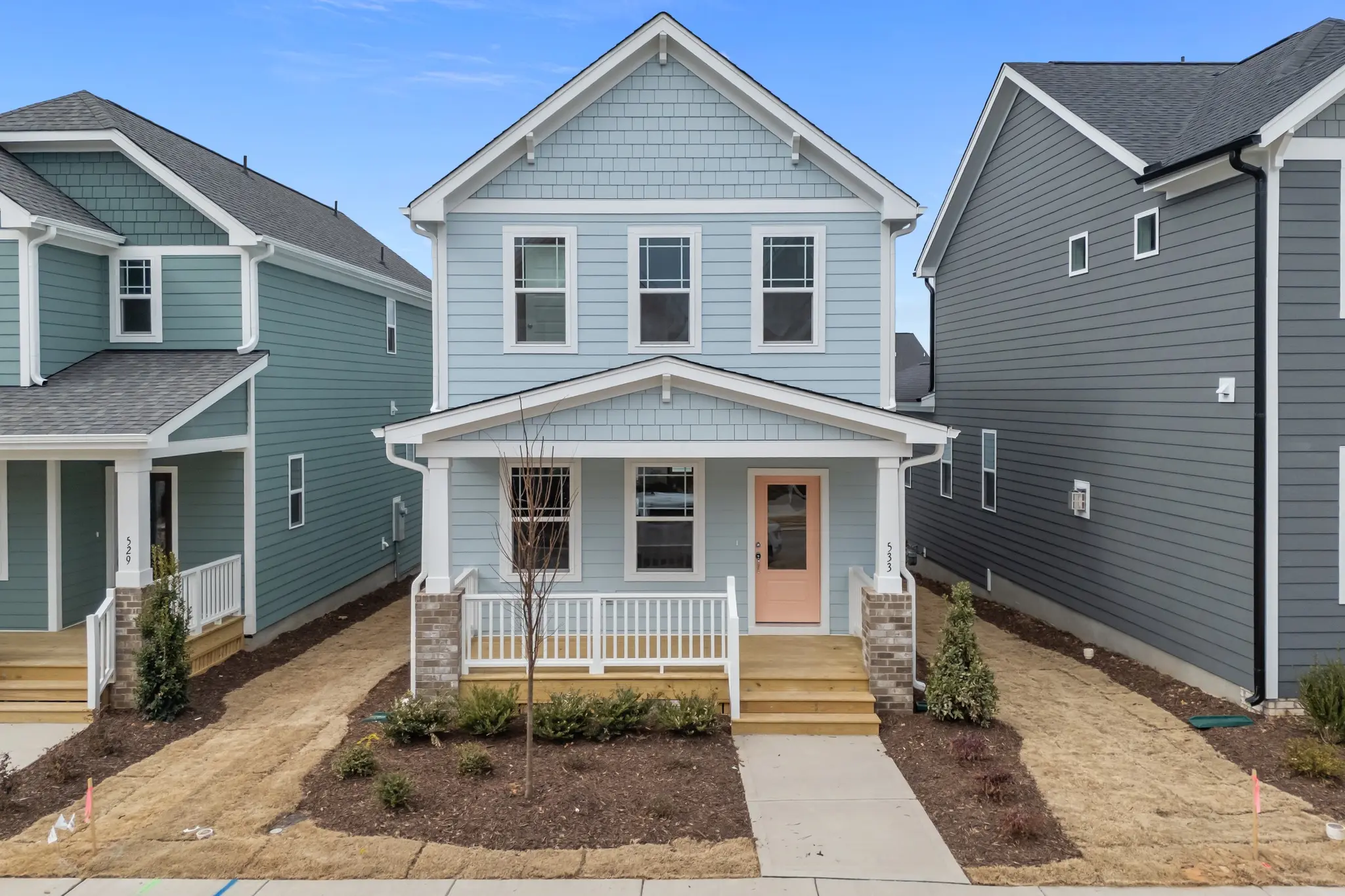 Thumbnail - 533 Folk Song Way