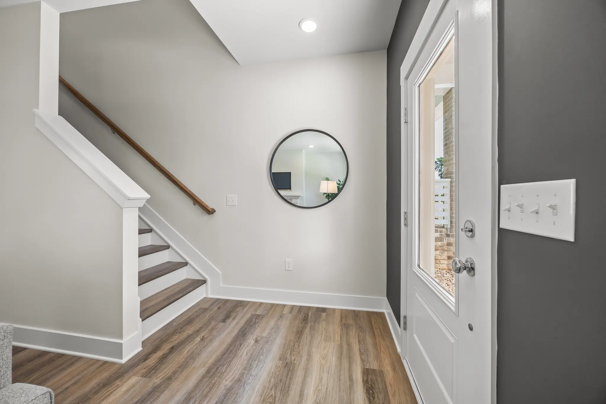 Entry (Cigar Lounge)