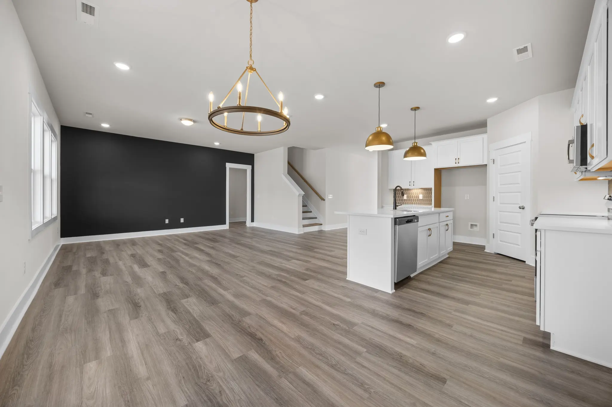 Kitchen & Family Room