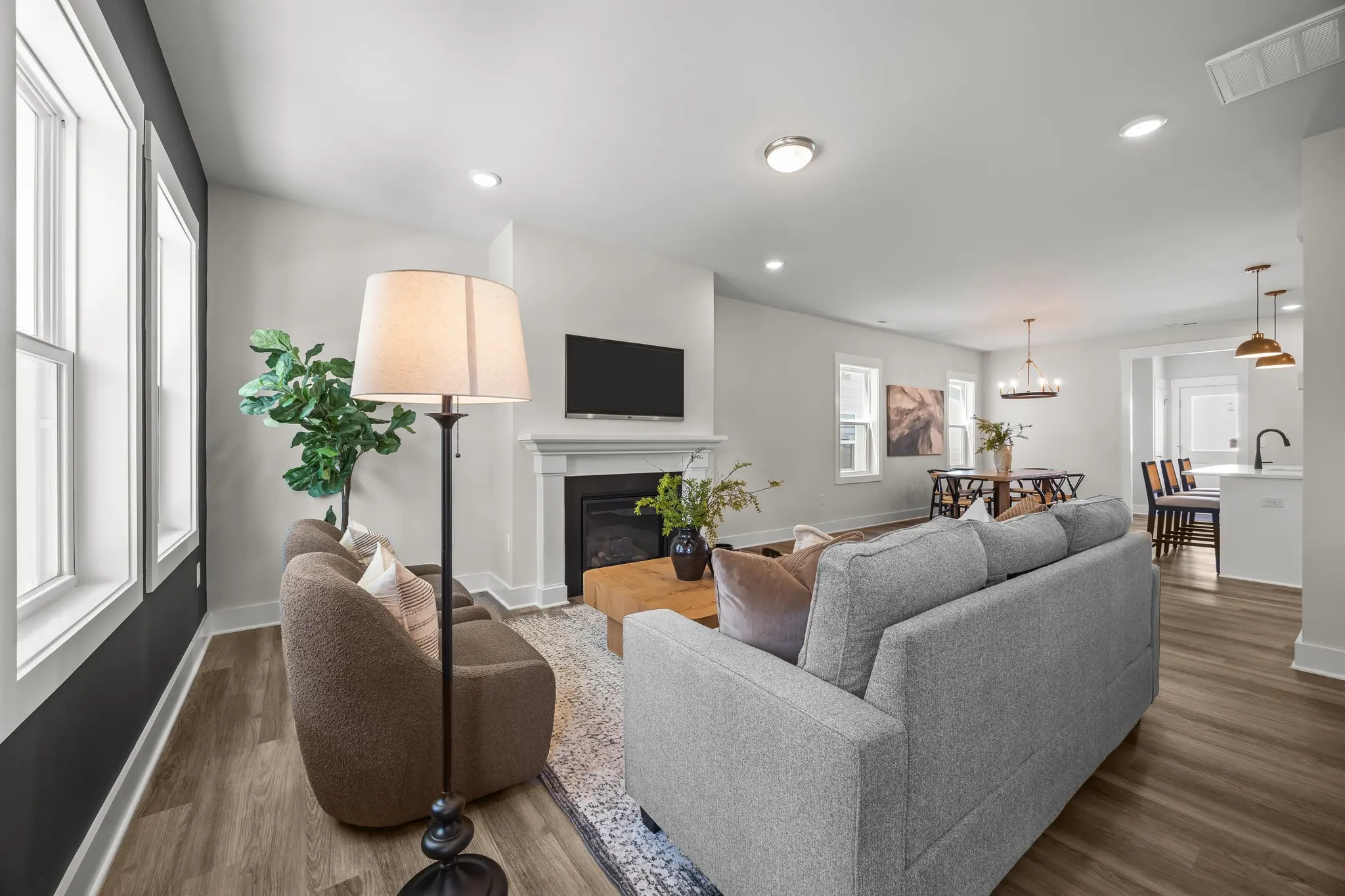 Family Room (Cigar Lounge)