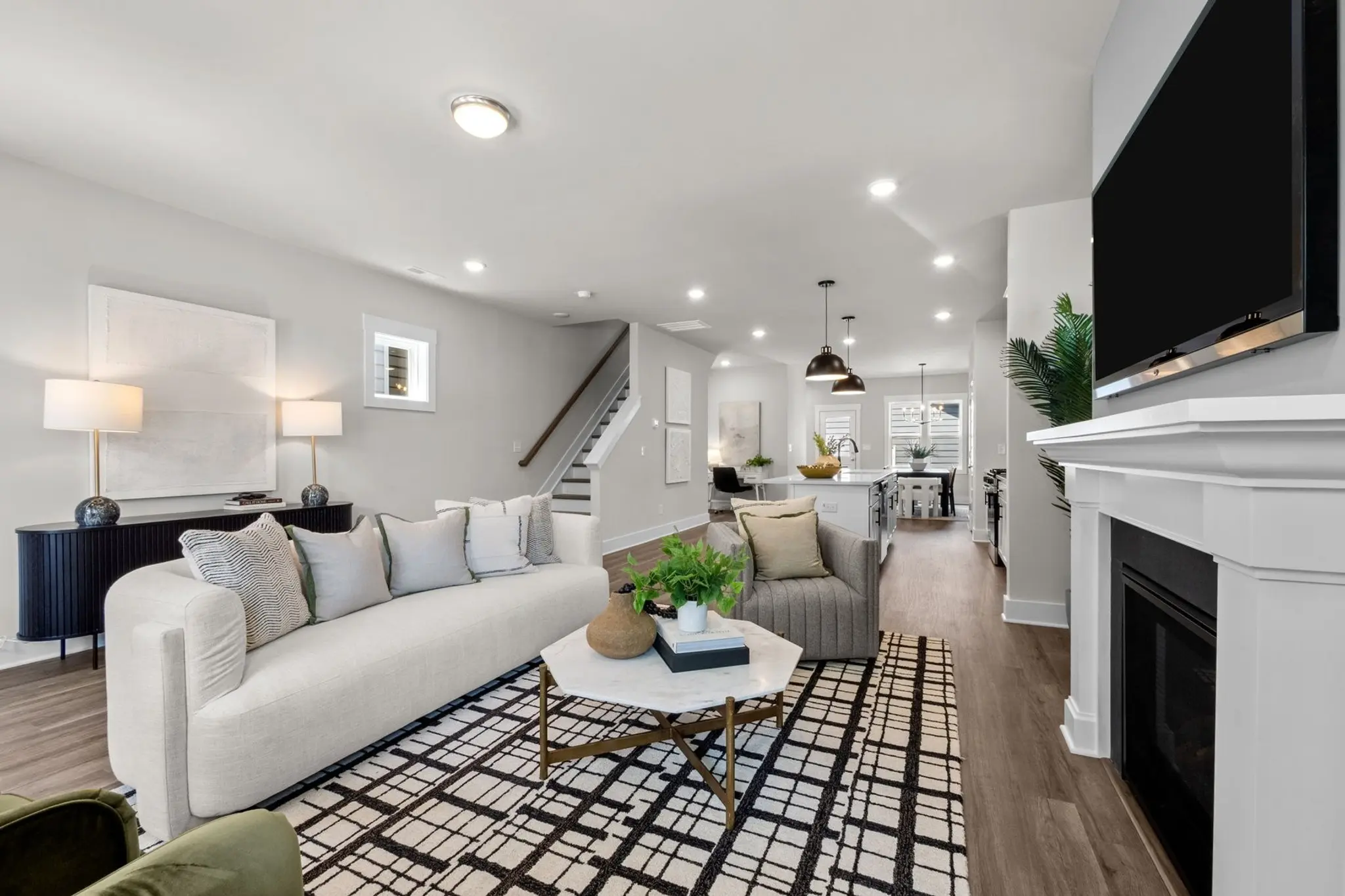 Scissors - Interior Photo 13