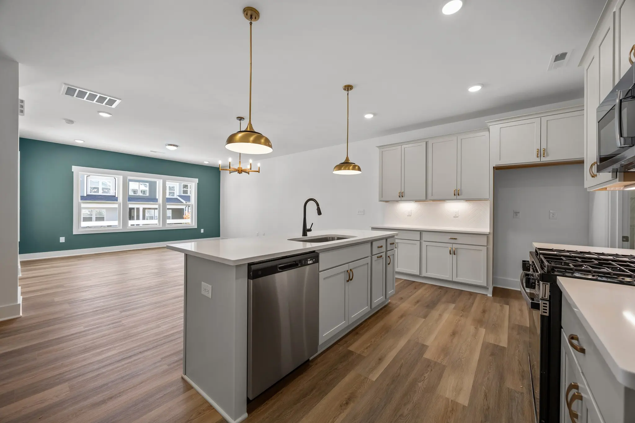 Kitchen, Dining & Family Room
