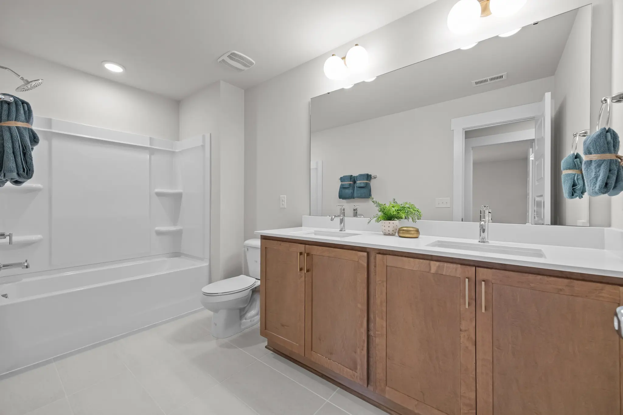 Secondary Bath *Bougie Boho Interior Package