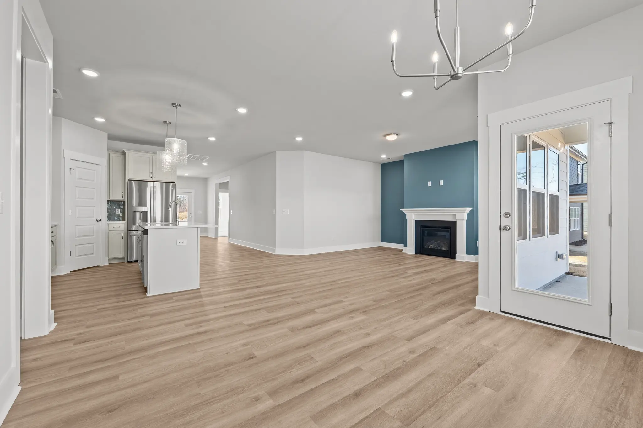 Dining *Sconset Walk Interior