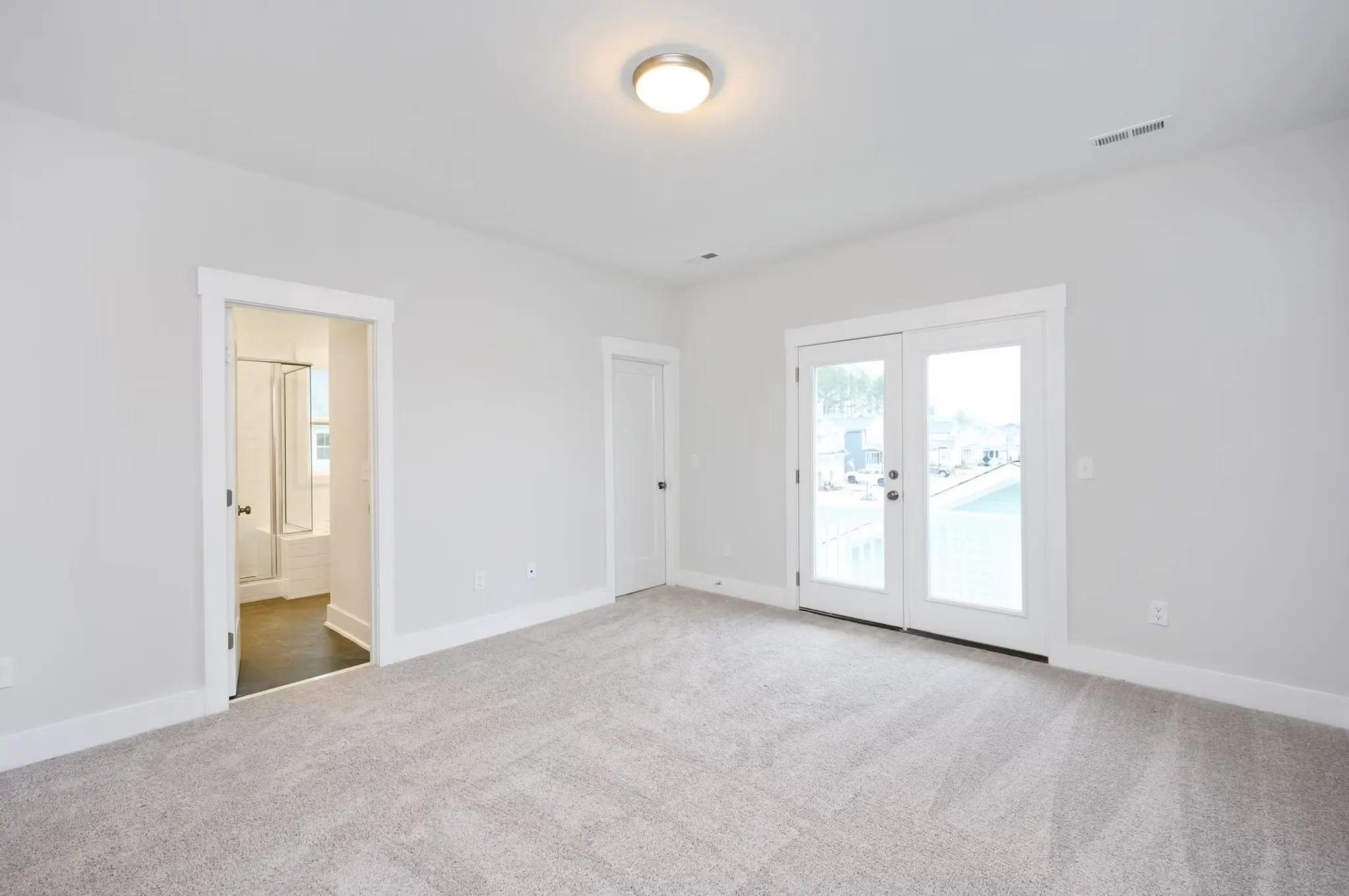 Southbound Train - Interior Photo 9