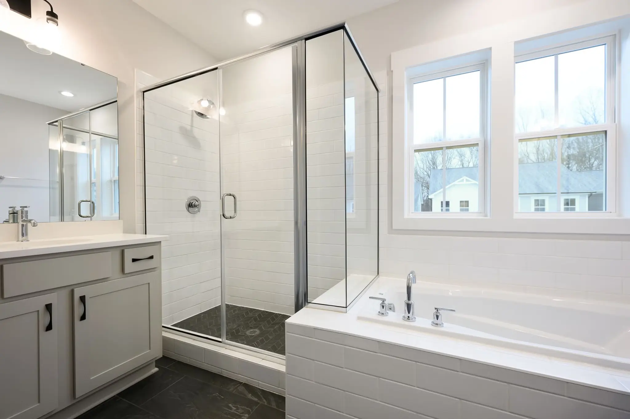 Southbound Train - Interior Photo 10