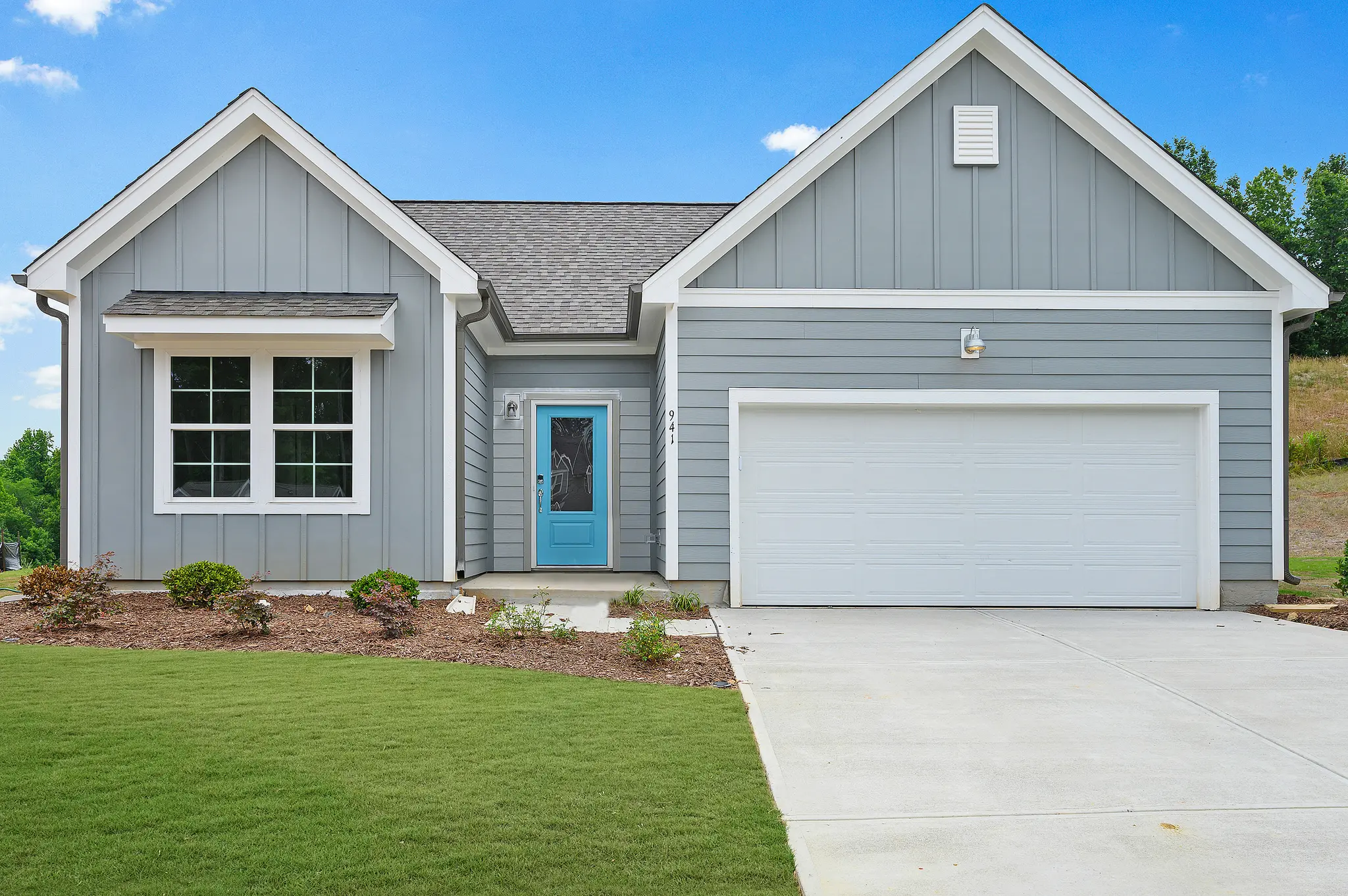 Raindrops on Roses - Interior Photo 13