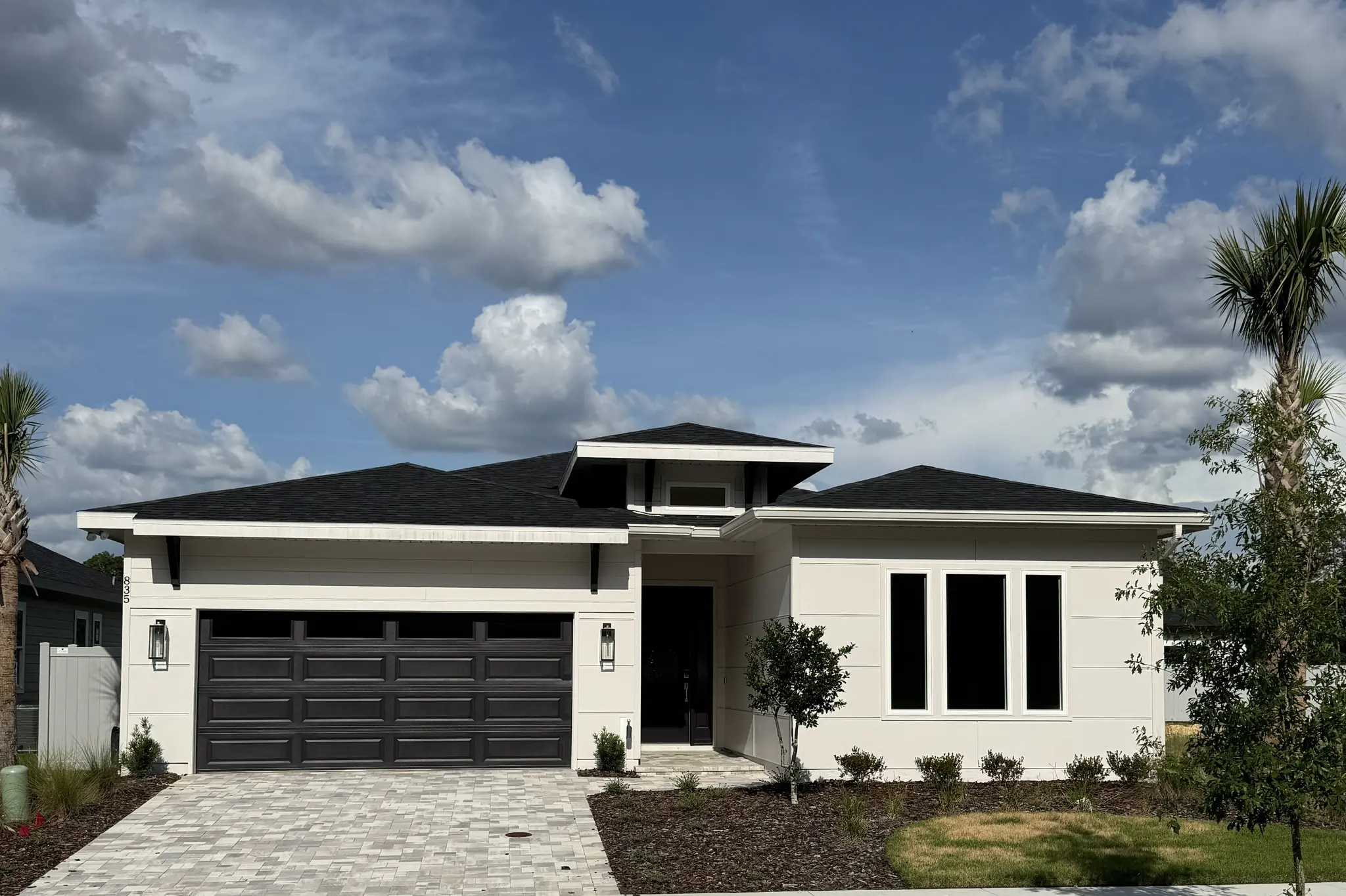 Thumbnail - 835 SW 145th DR