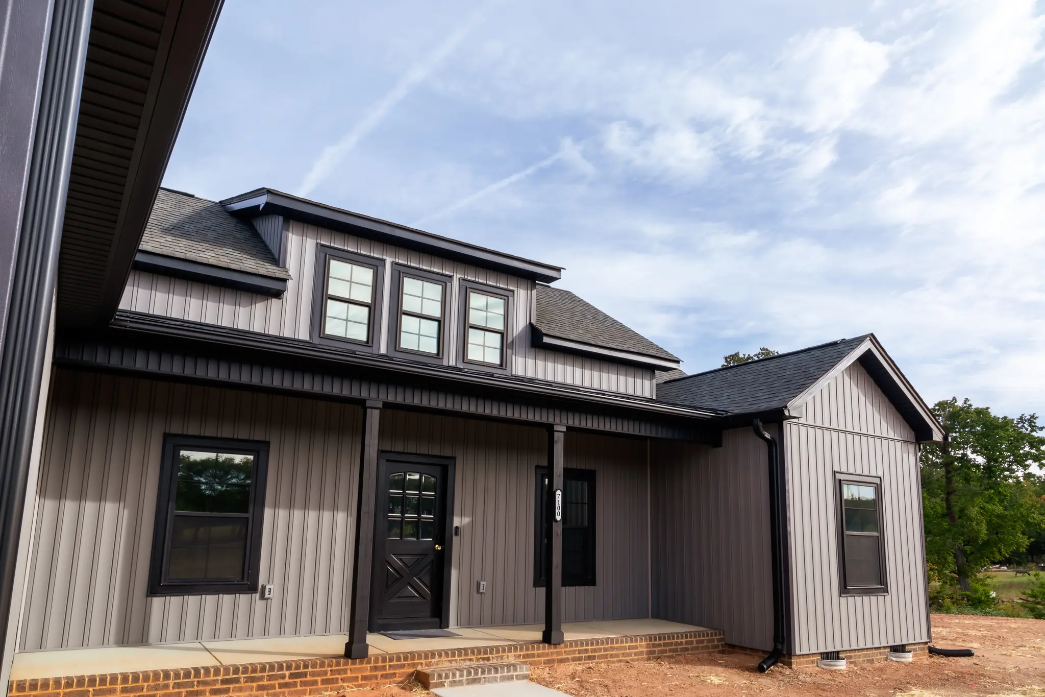 Black Exterior Trim & Window Package