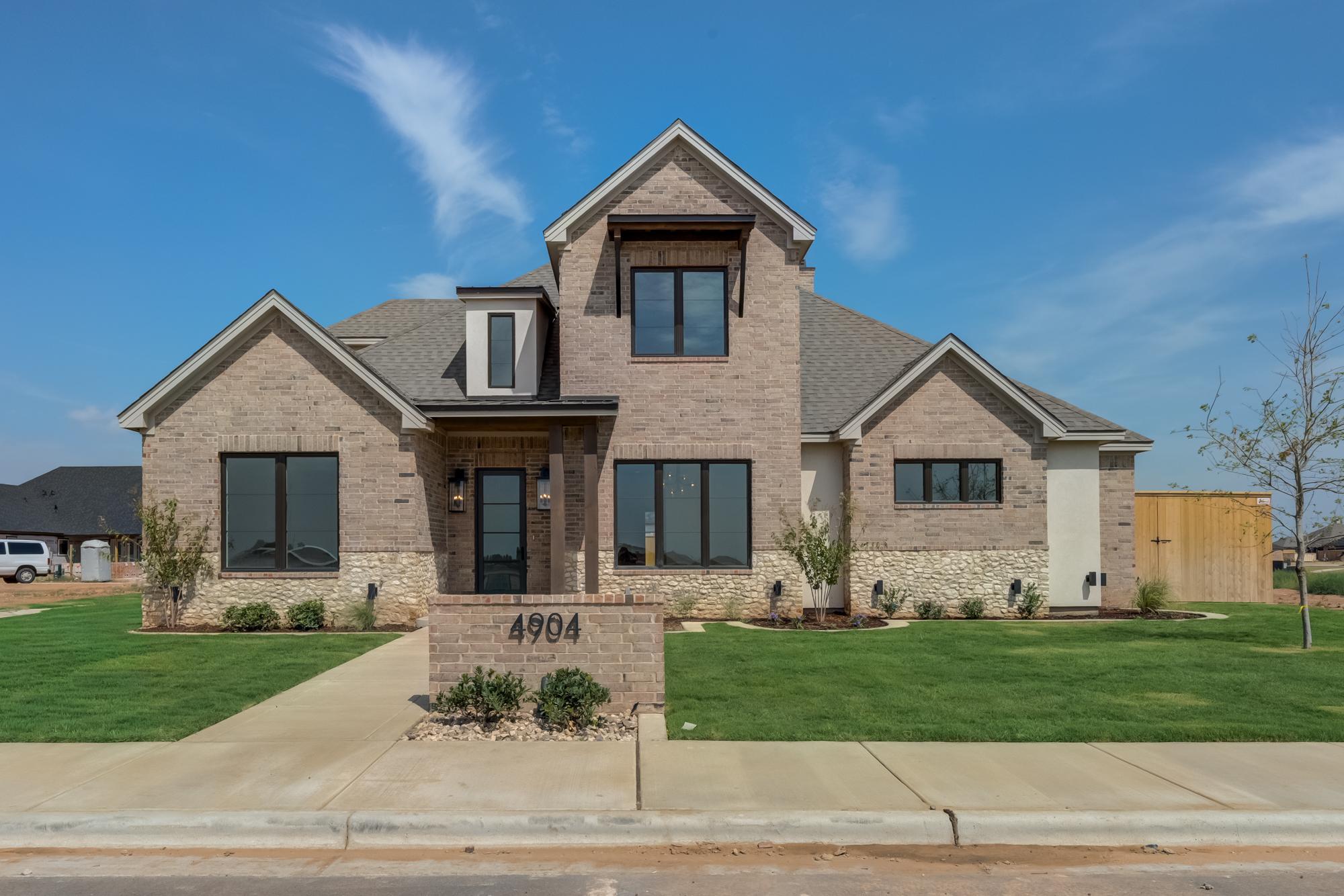 Thumbnail - 4904 140th Street